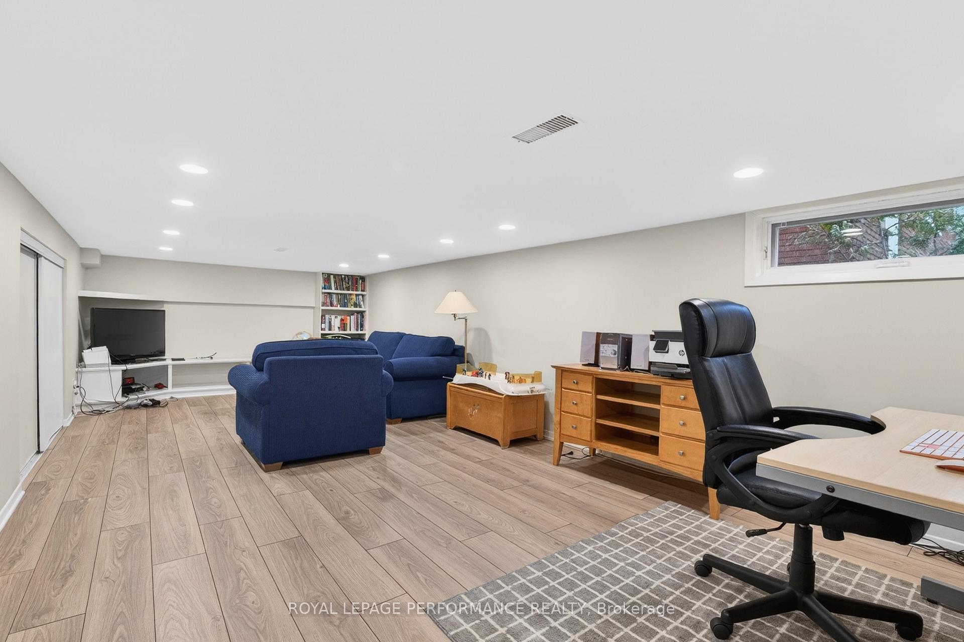 Photo 33 of 270 Compton Avenue, Ottawa, Woodroffe — HOMEH