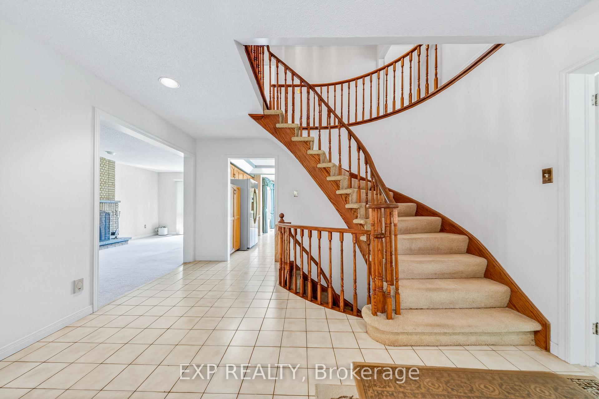 Photo 28 of 51 Sanderson Crescent, Richmond Hill, North Richvale — HOMEH