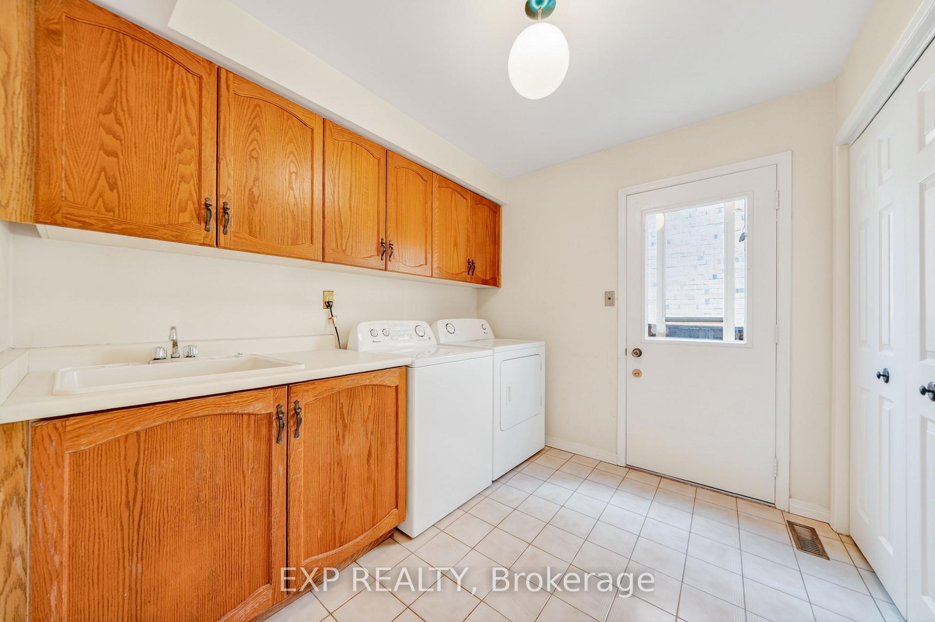 Photo 50 of 51 Sanderson Crescent, Richmond Hill, North Richvale — HOMEH