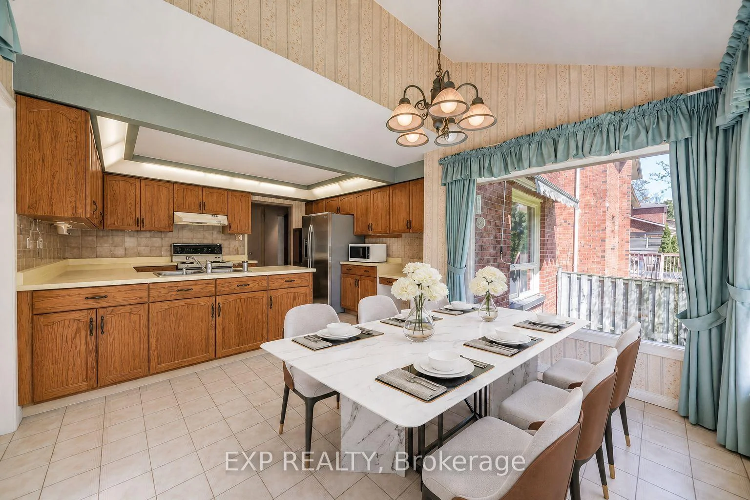 Photo 38 of 51 Sanderson Crescent, Richmond Hill, North Richvale — HOMEH