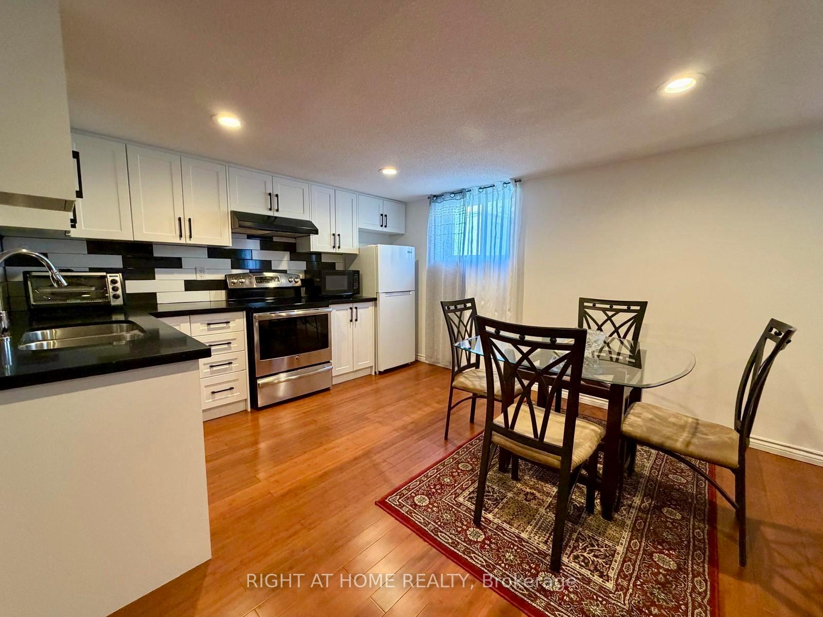 Photo 4 of 84 Juniper Drive, Hamilton, Stoney Creek — HOMEH