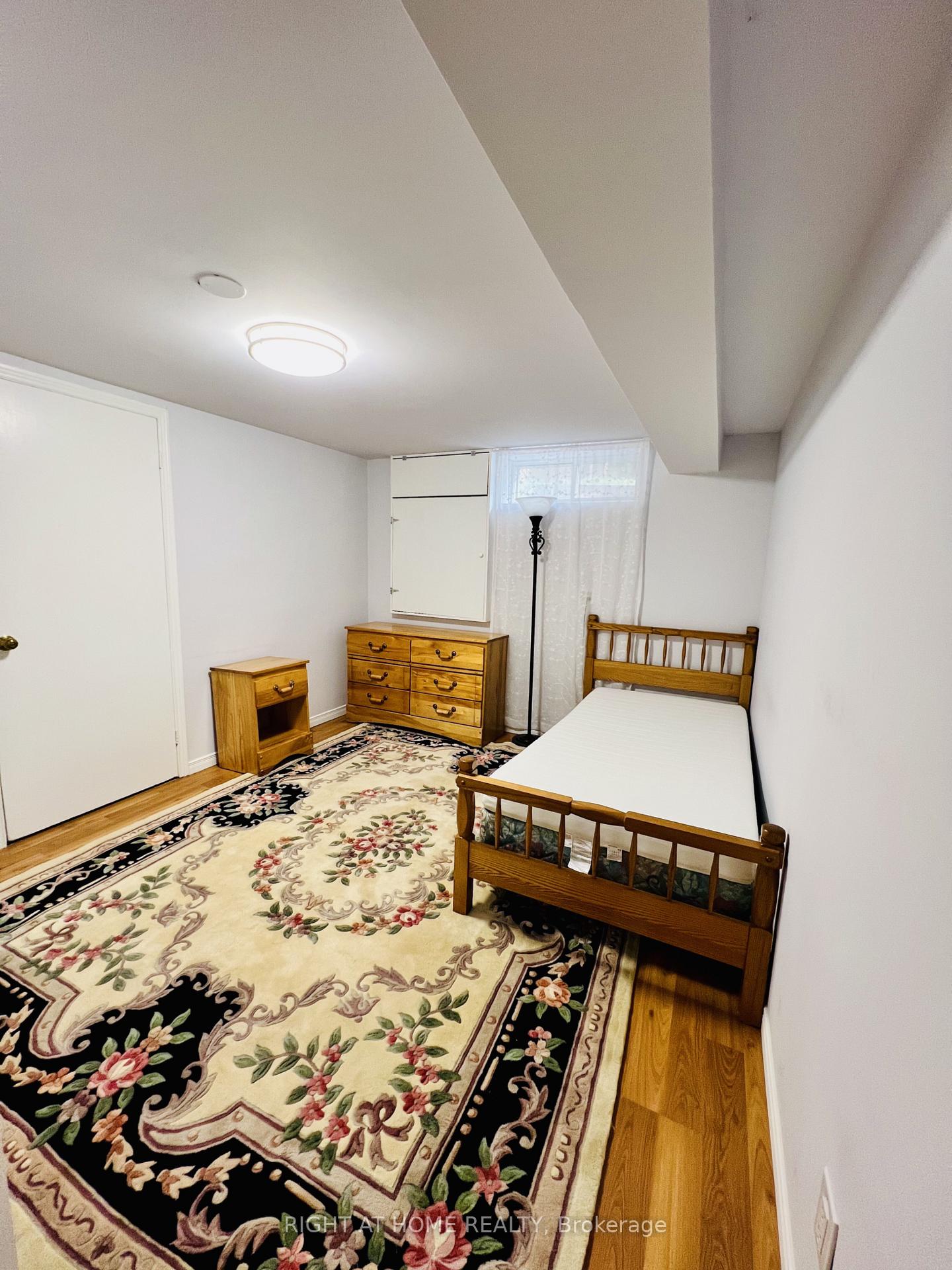 Photo 8 of 84 Juniper Drive, Hamilton, Stoney Creek — HOMEH