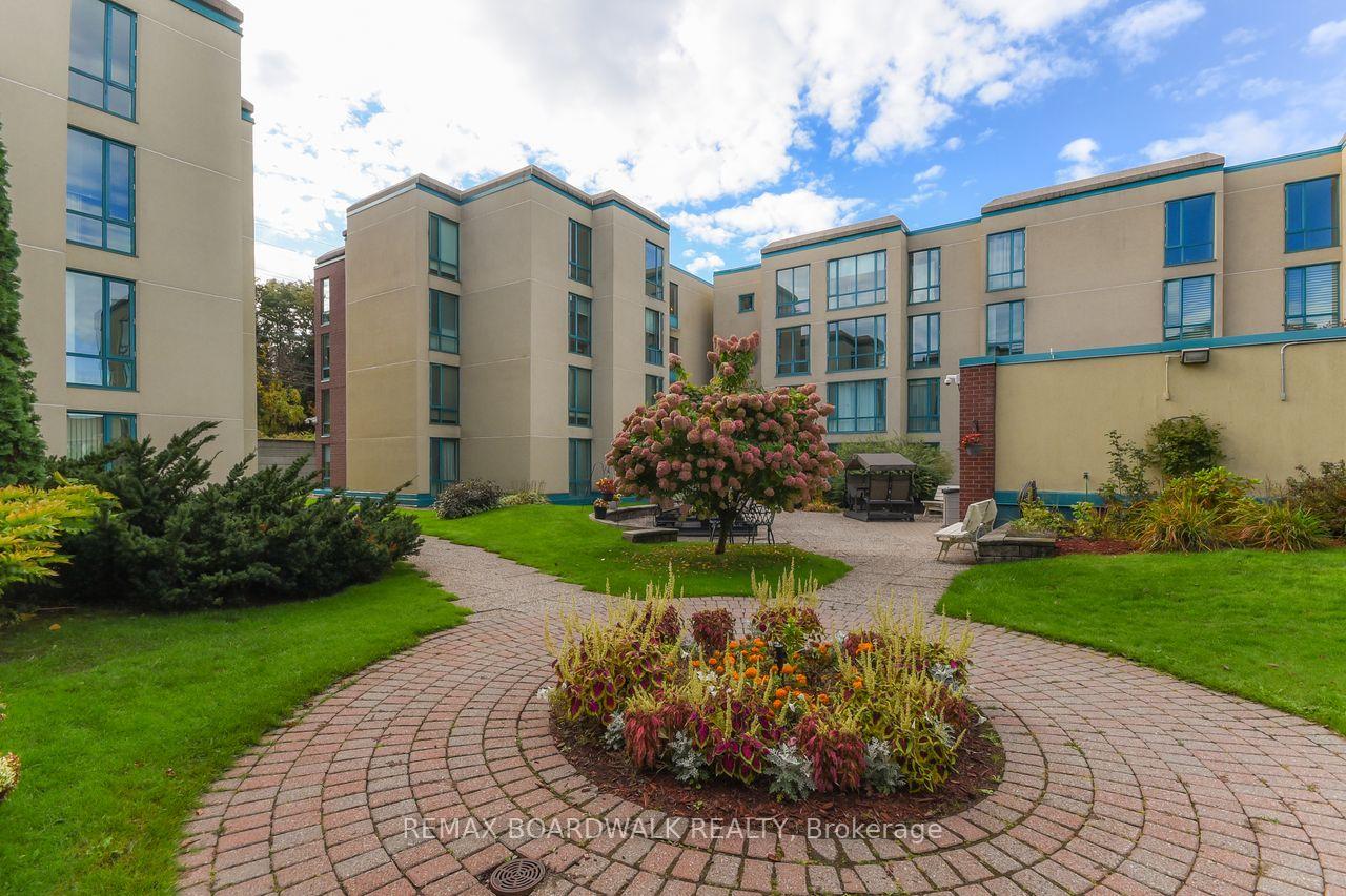 Photo 2 of Unit 206, 330 Centrum Boulevard, Ottawa, Bilberry Creek/Queenswood Heights — HOMEH