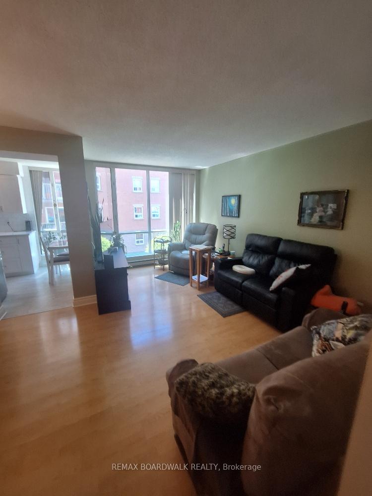 Photo 8 of Unit 206, 330 Centrum Boulevard, Ottawa, Bilberry Creek/Queenswood Heights — HOMEH
