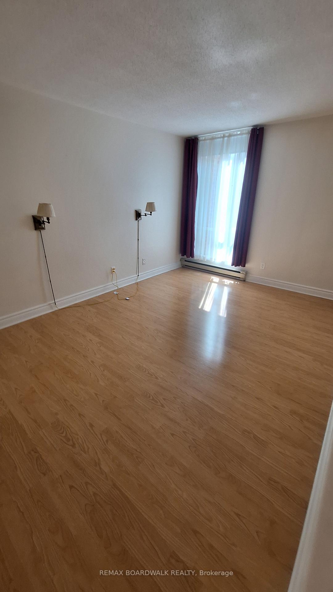Photo 13 of Unit 206, 330 Centrum Boulevard, Ottawa, Bilberry Creek/Queenswood Heights — HOMEH