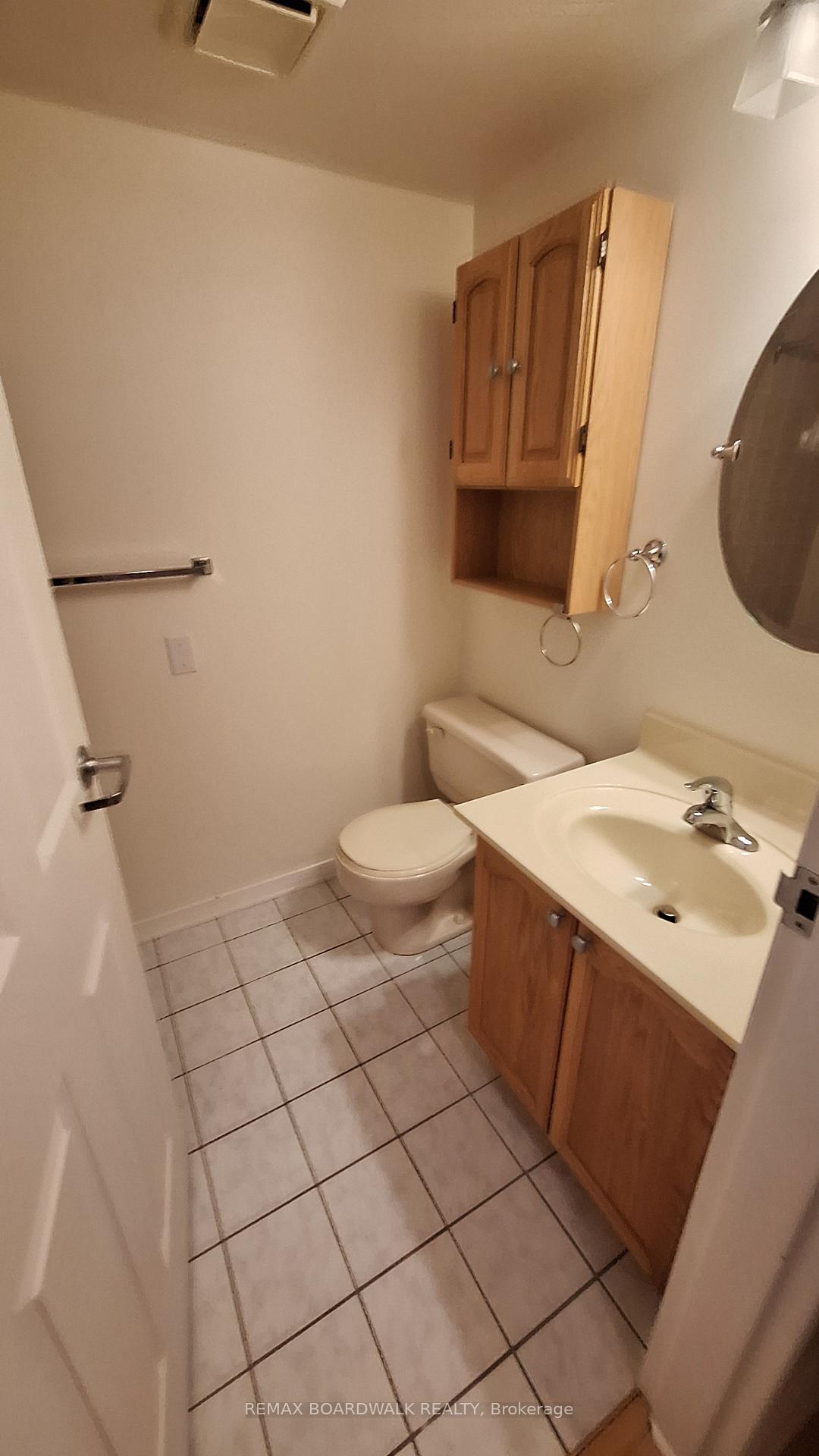 Photo 15 of Unit 206, 330 Centrum Boulevard, Ottawa, Bilberry Creek/Queenswood Heights — HOMEH