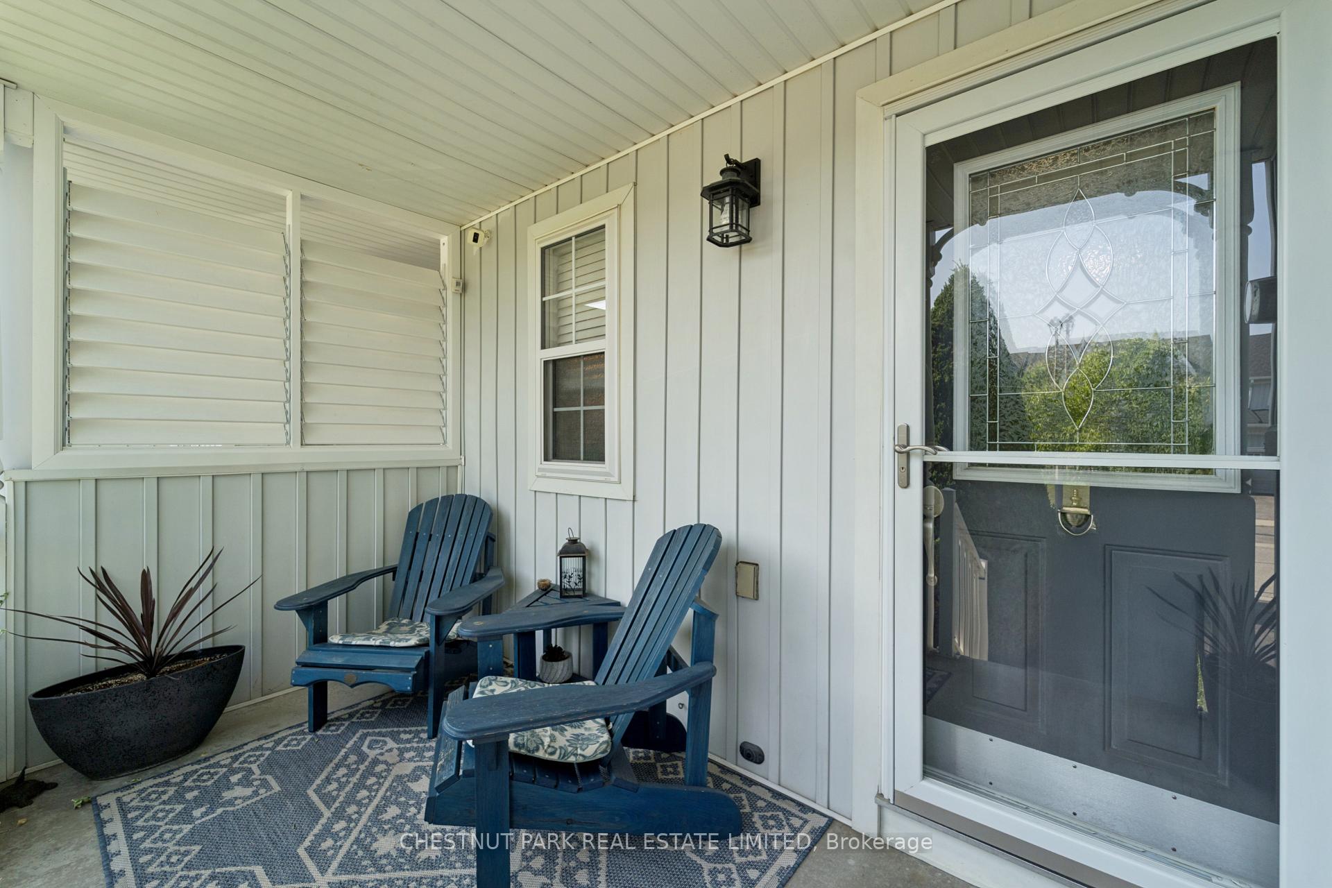 Photo 3 of 52 Bexley Crescent, Whitby, Brooklin — HOMEH