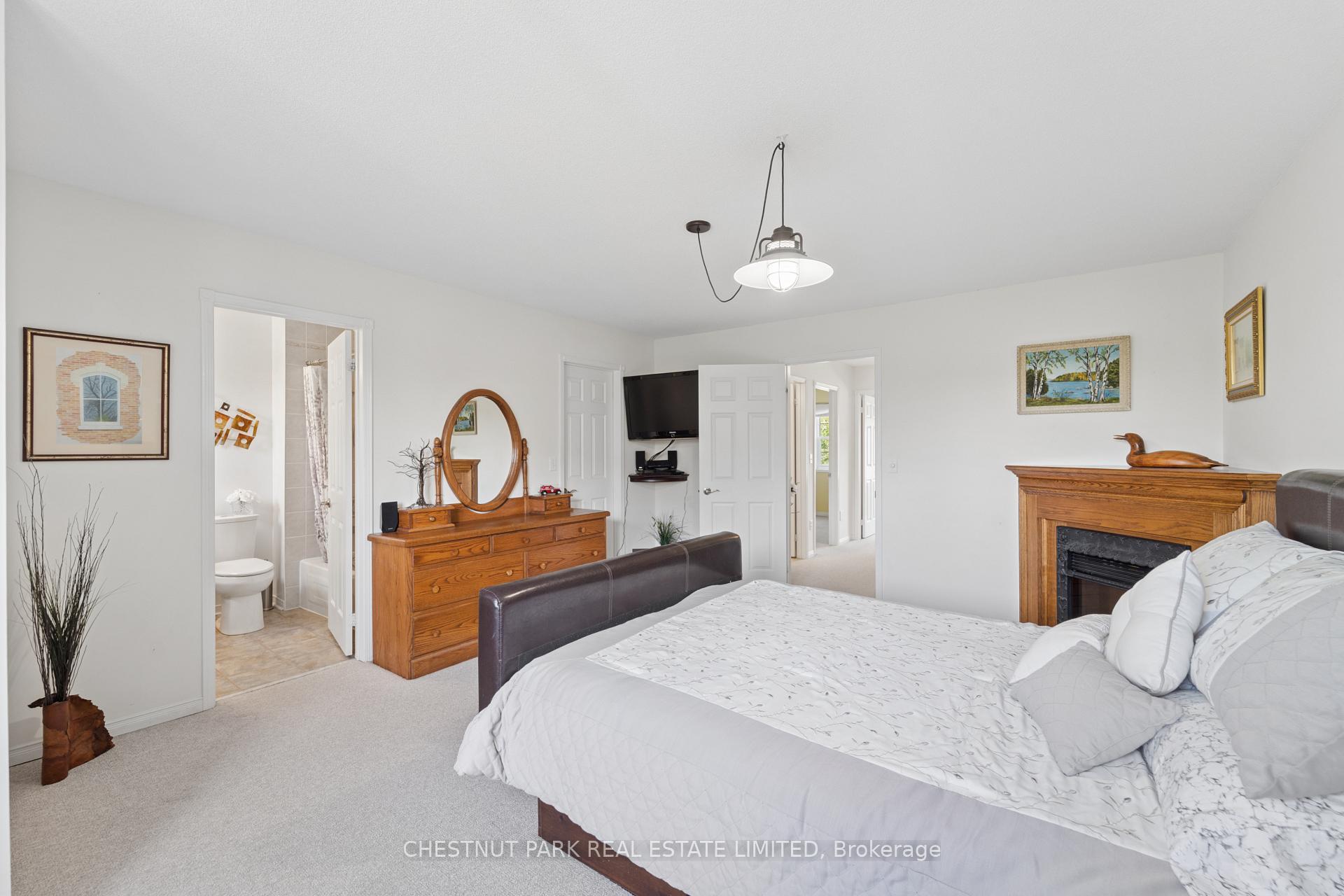 Photo 19 of 52 Bexley Crescent, Whitby, Brooklin — HOMEH