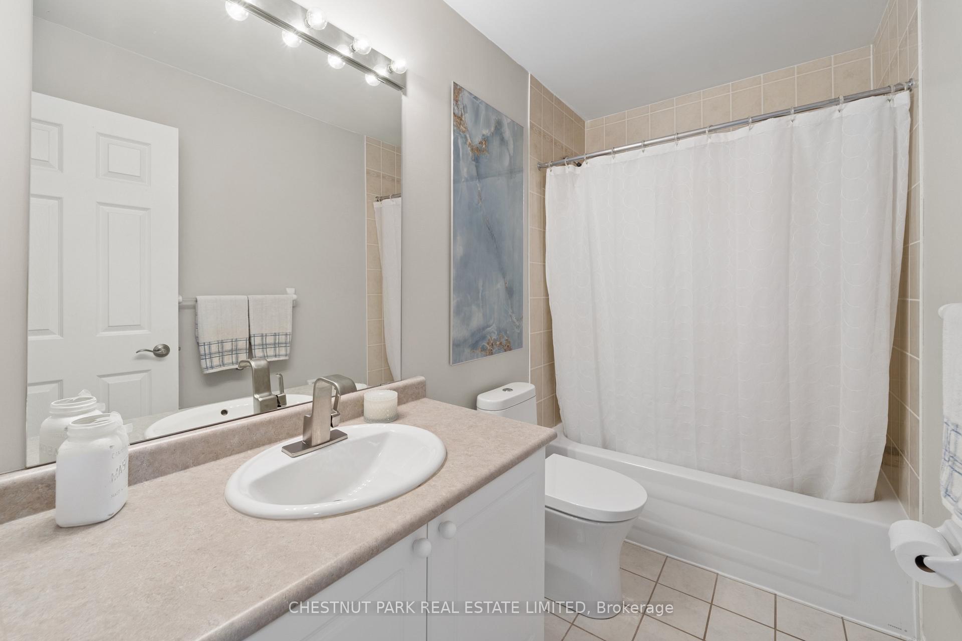 Photo 25 of 52 Bexley Crescent, Whitby, Brooklin — HOMEH