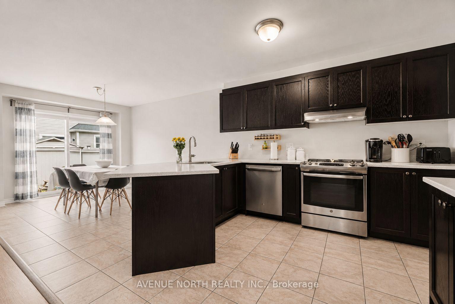 Photo 12 of 516 Arum Terrace, Ottawa, Avalon West — HOMEH