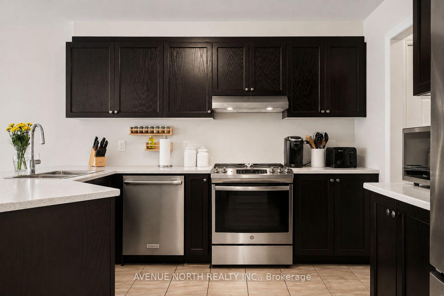 Photo 13 of 516 Arum Terrace, Ottawa, Avalon West — HOMEH