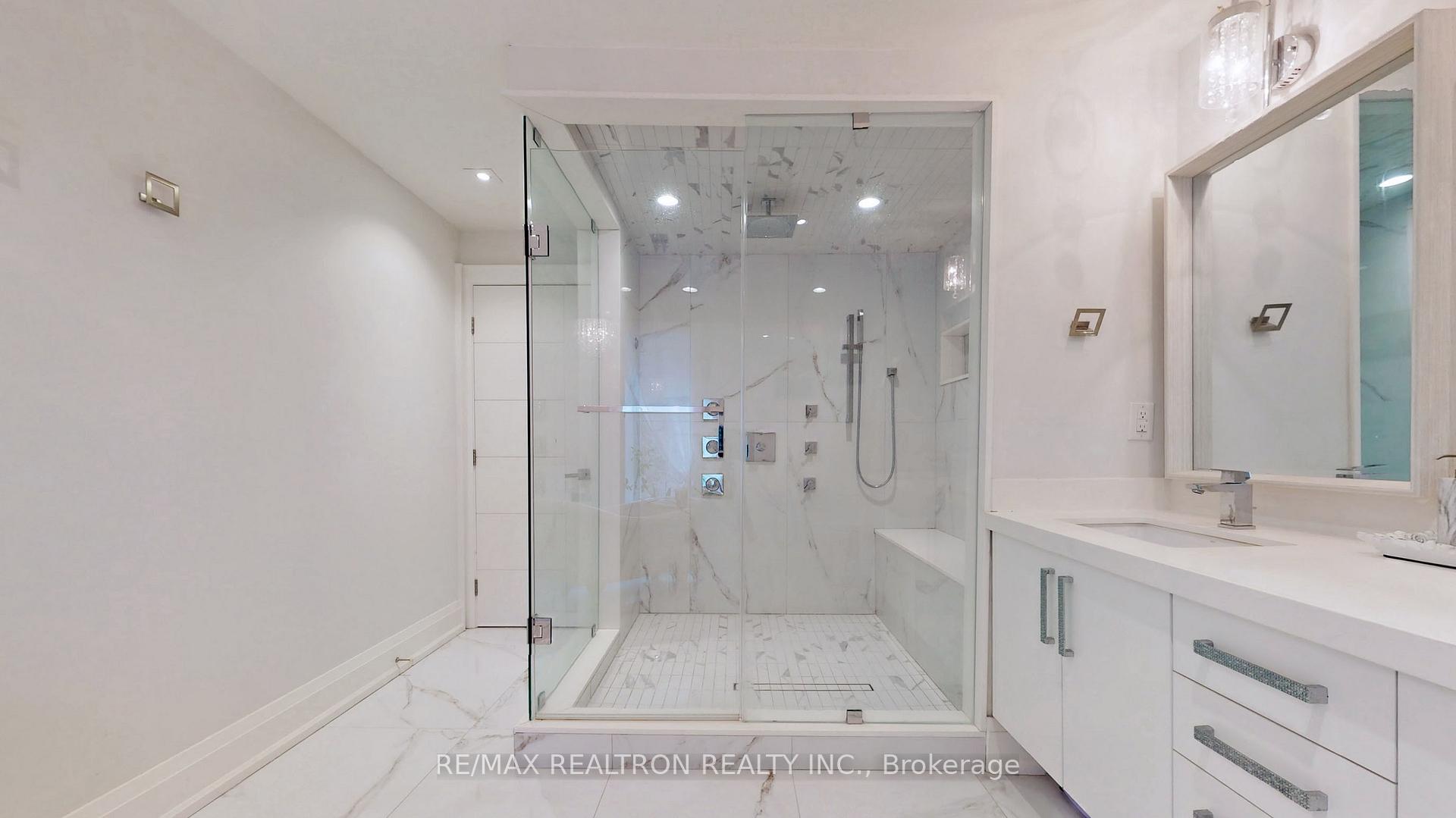Photo 44 of 7 Albion Close, Markham, Thornhill — HOMEH