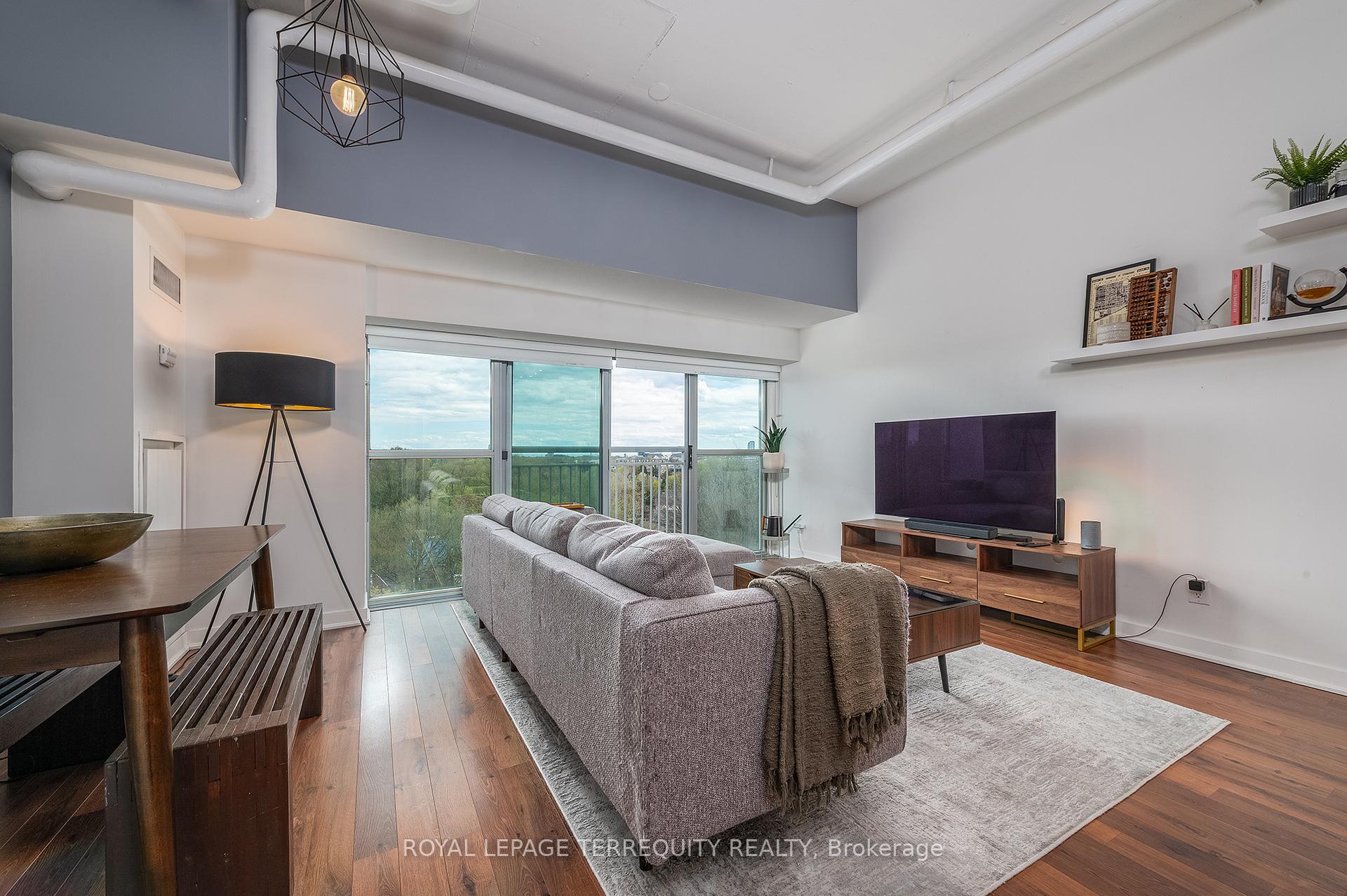 Photo 12 of Unit 707, 2 Fieldway Road, Etobicoke, Islington-City Centre West — HOMEH