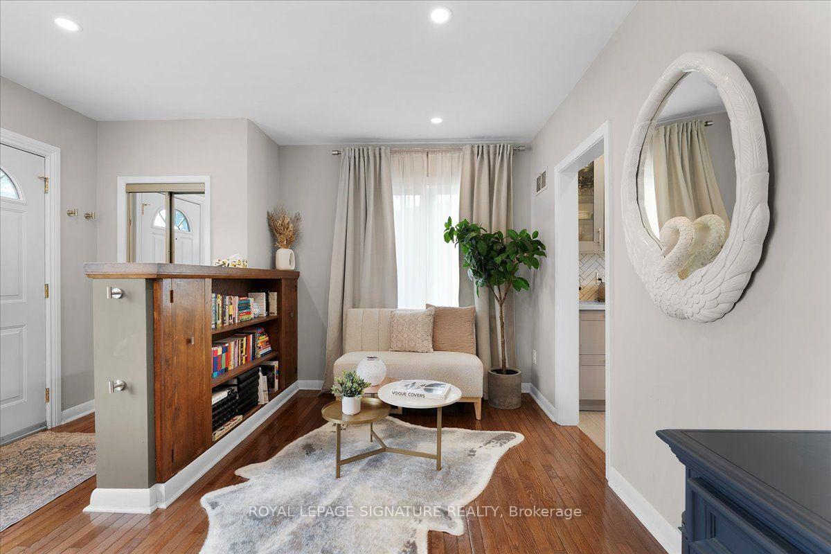 Photo 7 of 1 Westcroft Drive, Scarborough, West Hill — HOMEH