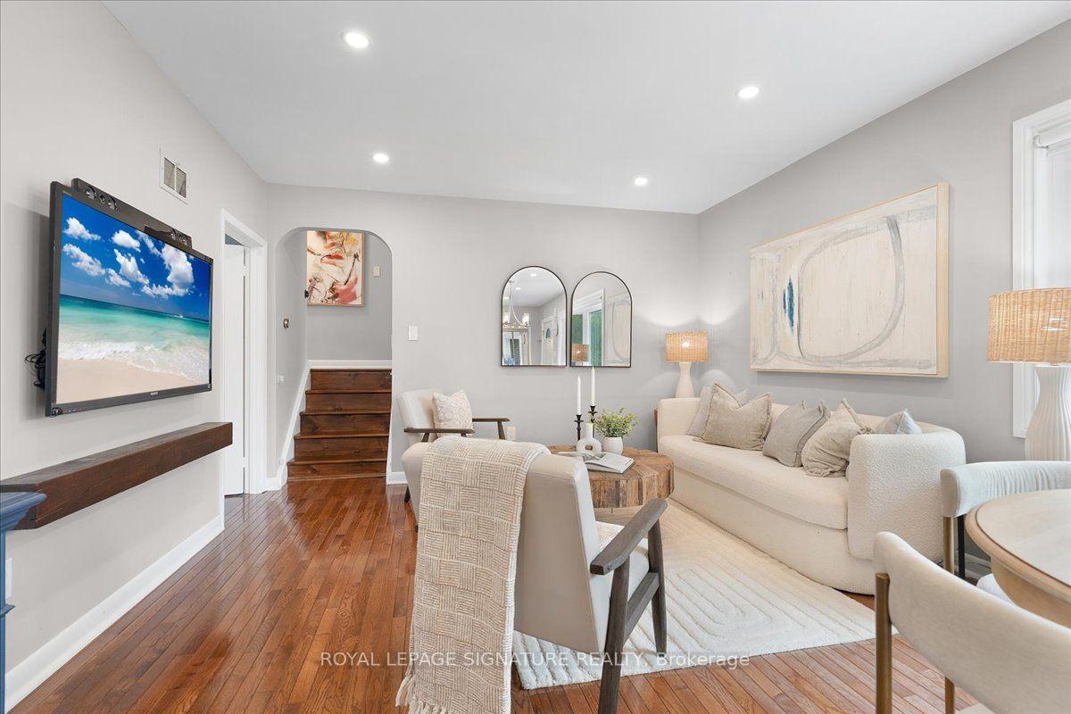 Photo 8 of 1 Westcroft Drive, Scarborough, West Hill — HOMEH