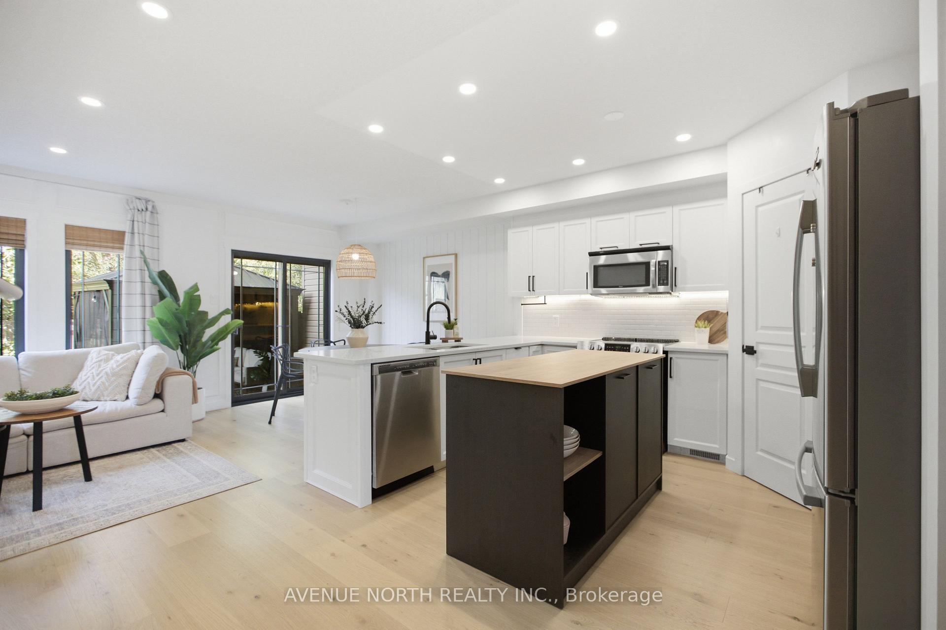 Photo 10 of 718 Percifor Way, Ottawa, Mer Bleue/Bradley Estates/Anderson Park — HOMEH