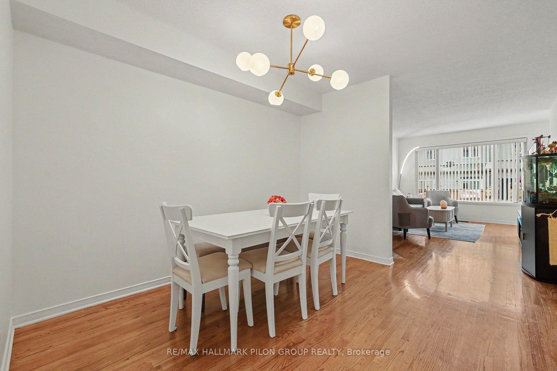 Photo 7 of 244 Rolling Meadow Crescent, Ottawa, Mer Bleue/Bradley Estates/Anderson Park — HOMEH