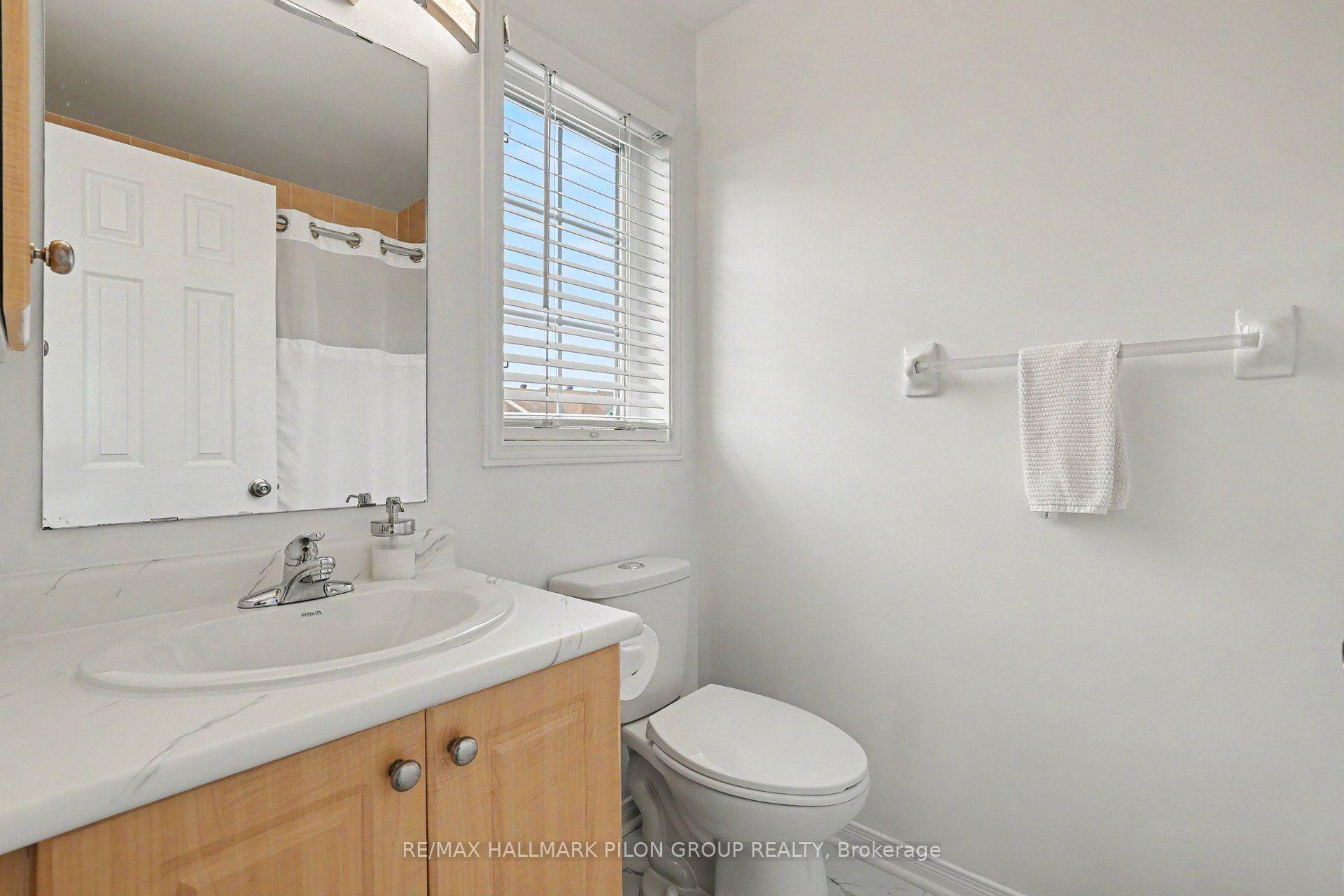 Photo 18 of 244 Rolling Meadow Crescent, Ottawa, Mer Bleue/Bradley Estates/Anderson Park — HOMEH