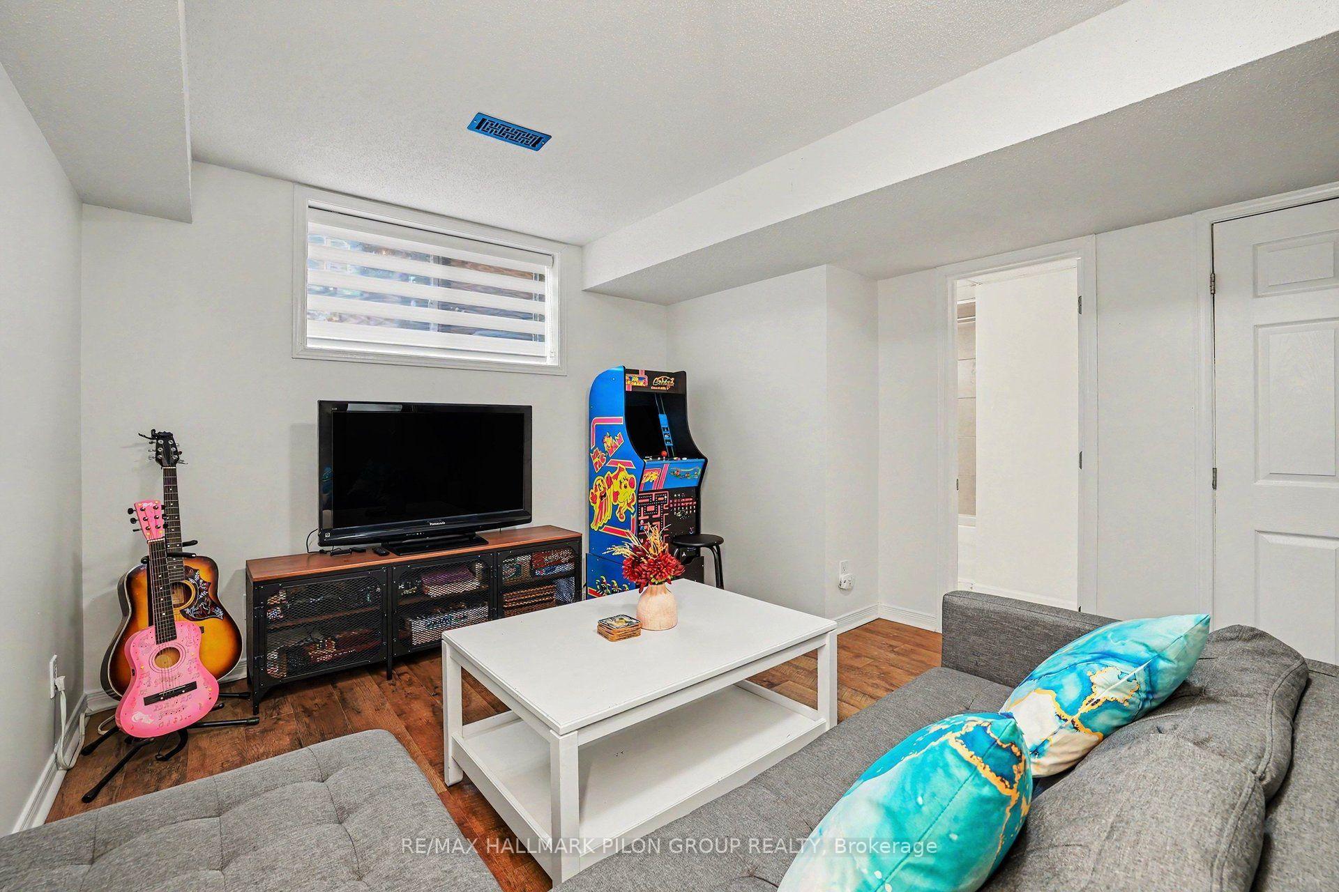 Photo 21 of 244 Rolling Meadow Crescent, Ottawa, Mer Bleue/Bradley Estates/Anderson Park — HOMEH