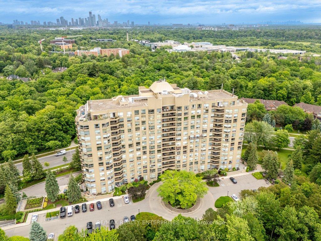 Photo of Unit 211, 1800 The Collegeway