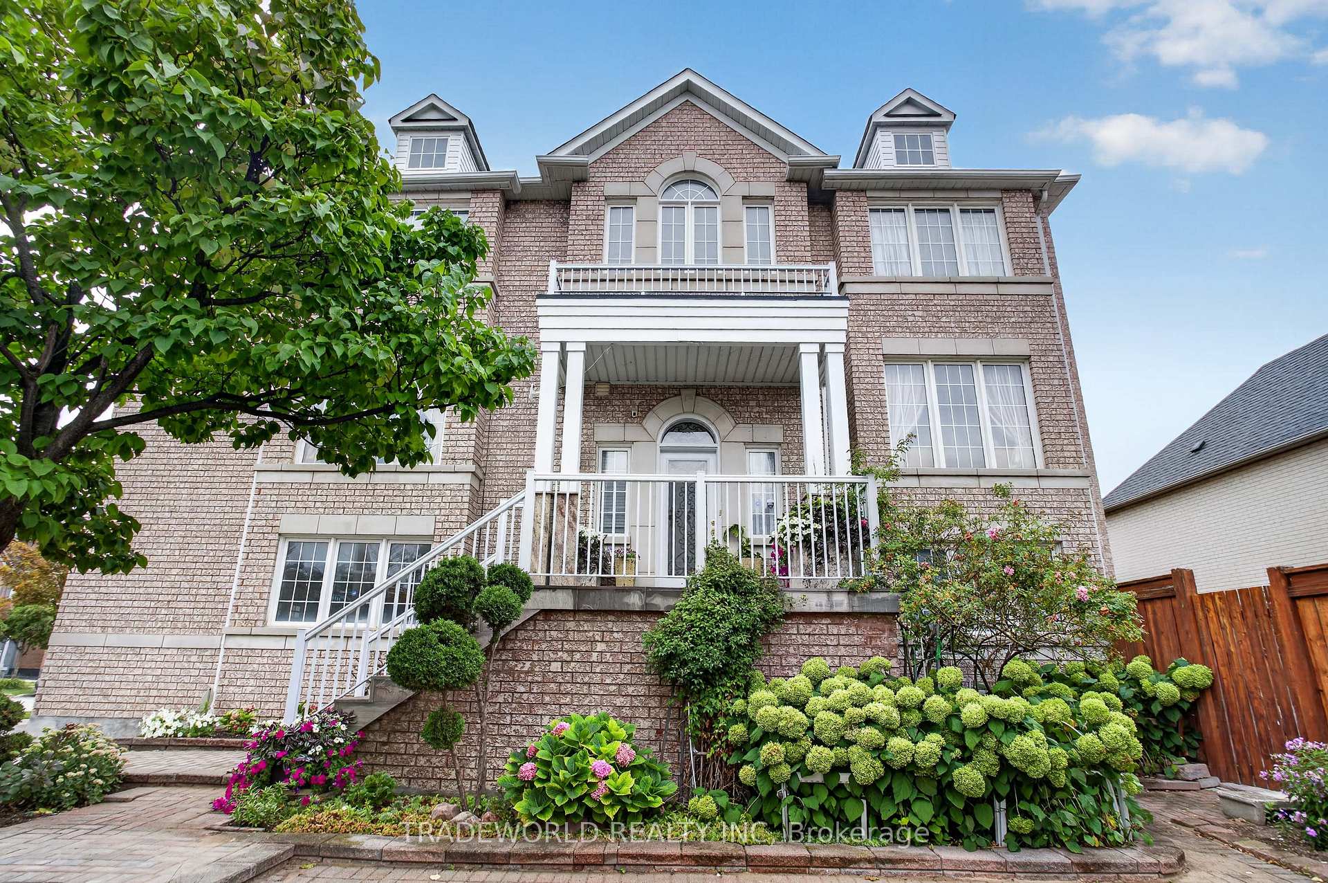 Photo 2 of 68 Grand Valley Boulevard, Vaughan, Vellore Village — HOMEH