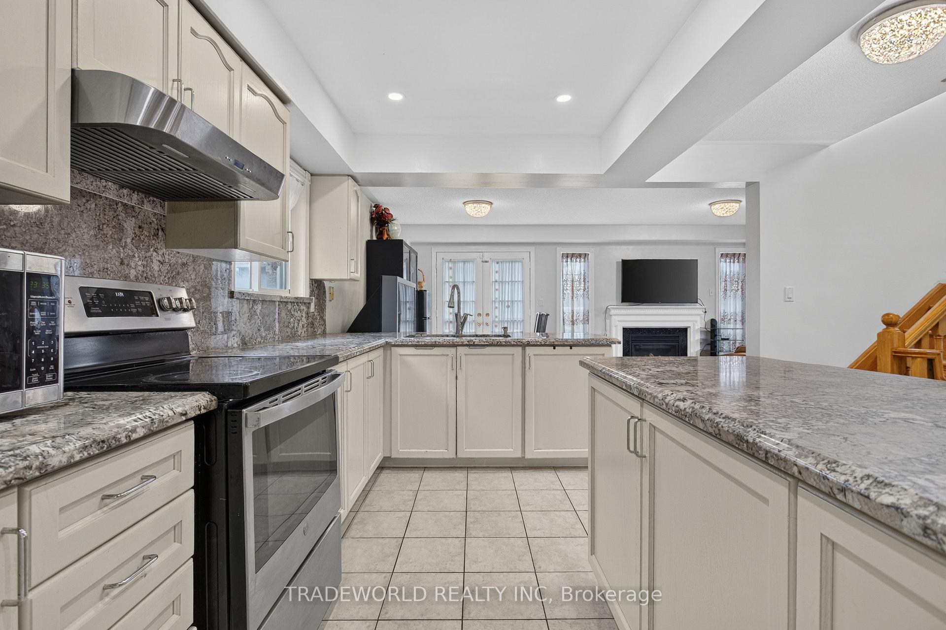 Photo 8 of 68 Grand Valley Boulevard, Vaughan, Vellore Village — HOMEH