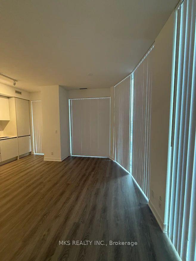 Photo 2 of Unit 2010, 180 Front Street E, Toronto, Moss Park — HOMEH