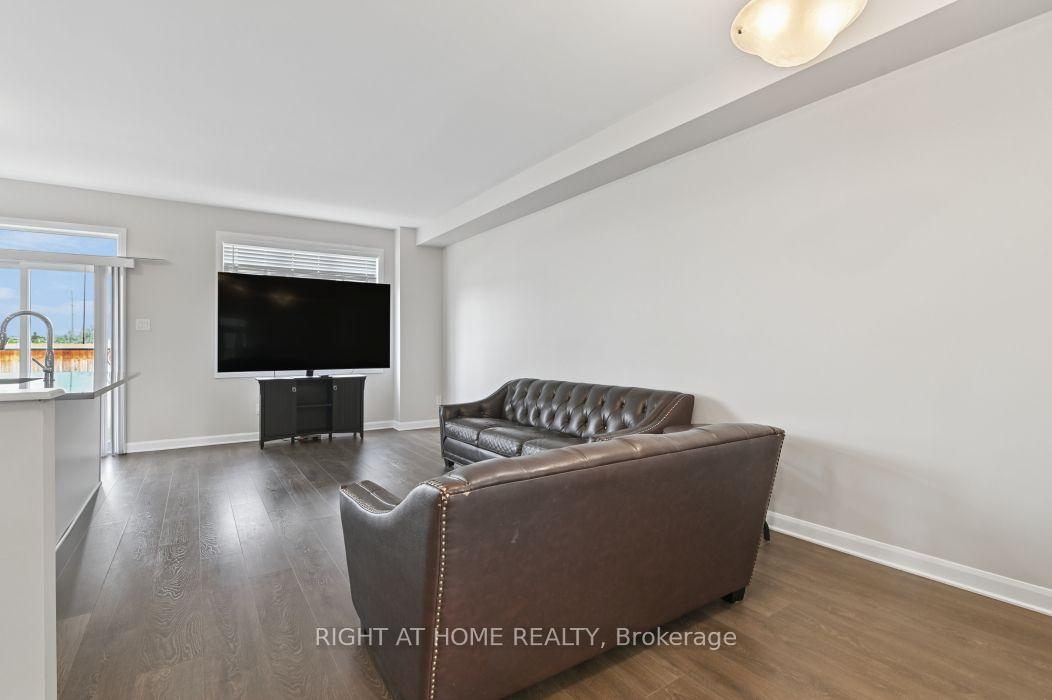 Photo 6 of 576 Prominence Way, Ottawa, Avalon East — HOMEH