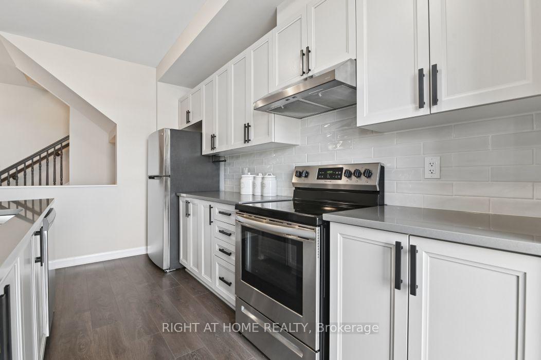 Photo 7 of 576 Prominence Way, Ottawa, Avalon East — HOMEH