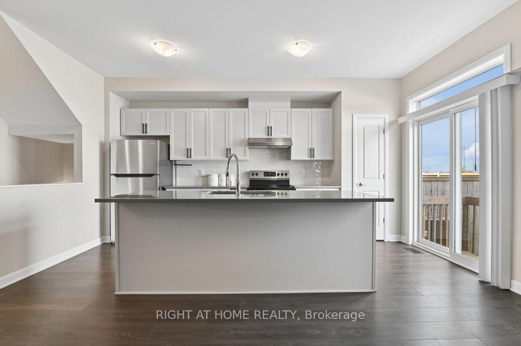 Photo 9 of 576 Prominence Way, Ottawa, Avalon East — HOMEH