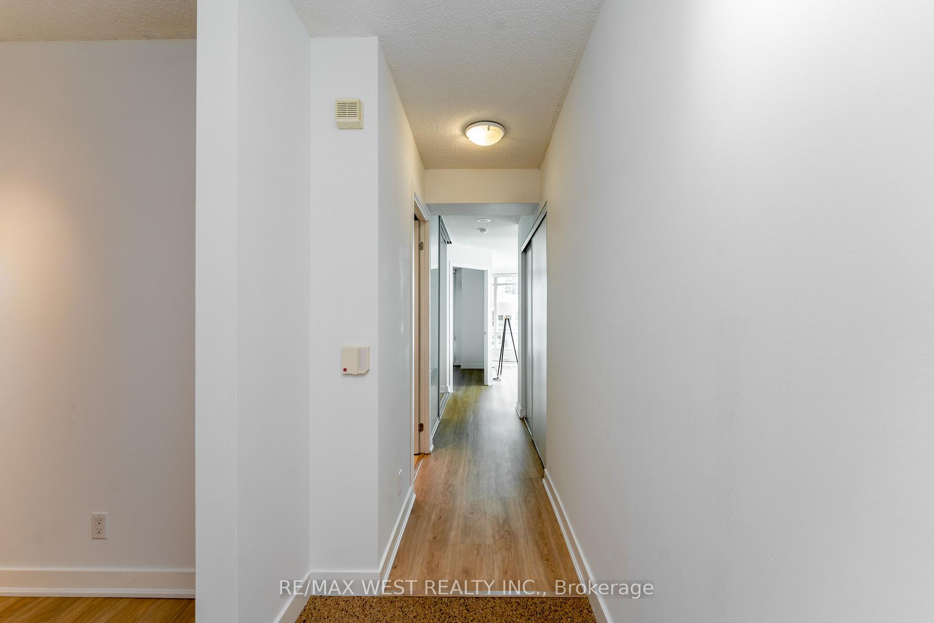 Photo 14 of Unit 2509, 373 Front Street W, Toronto, Waterfront Communities — HOMEH