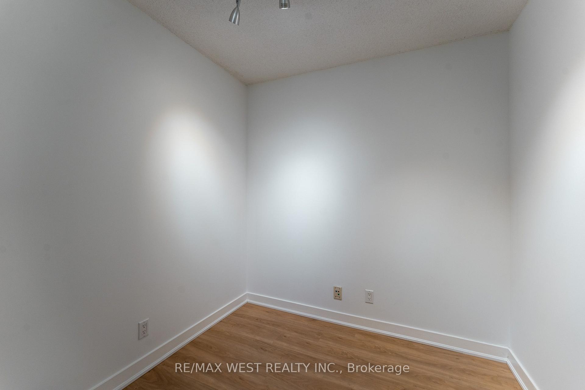 Photo 17 of Unit 2509, 373 Front Street W, Toronto, Waterfront Communities — HOMEH