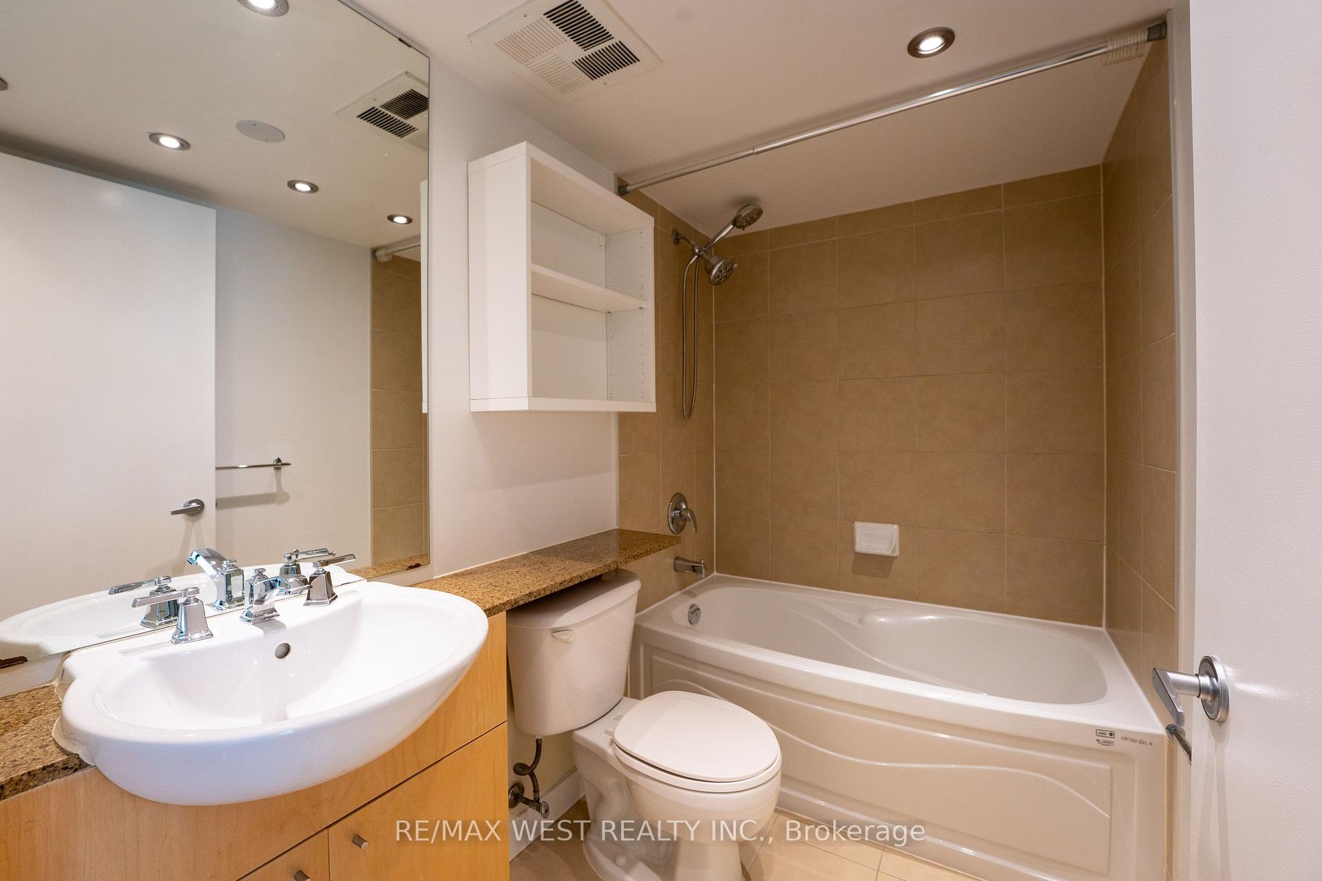 Photo 19 of Unit 2509, 373 Front Street W, Toronto, Waterfront Communities — HOMEH