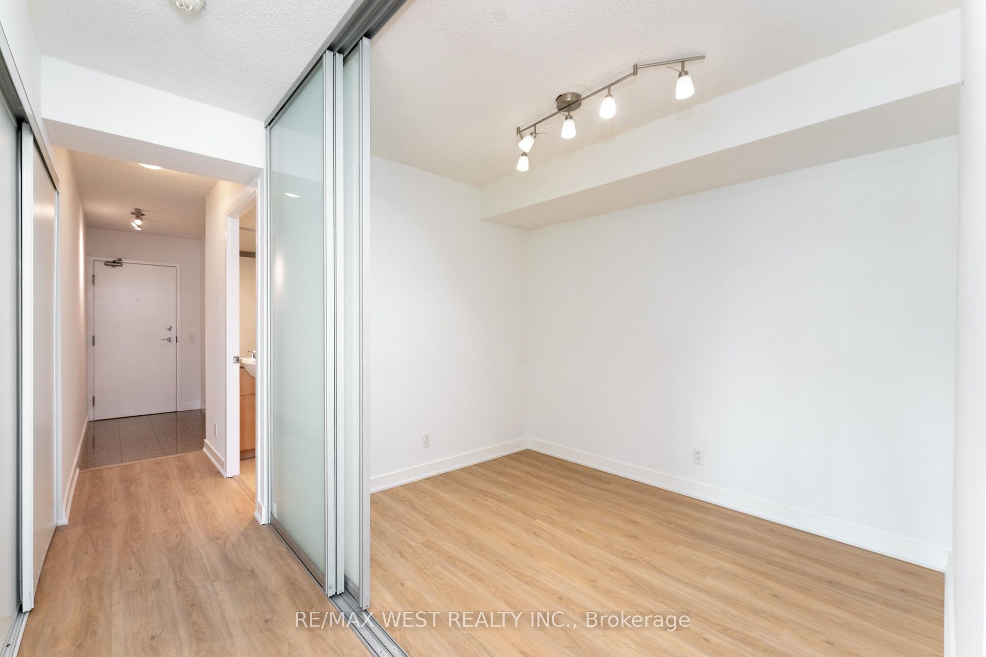 Photo 21 of Unit 2509, 373 Front Street W, Toronto, Waterfront Communities — HOMEH