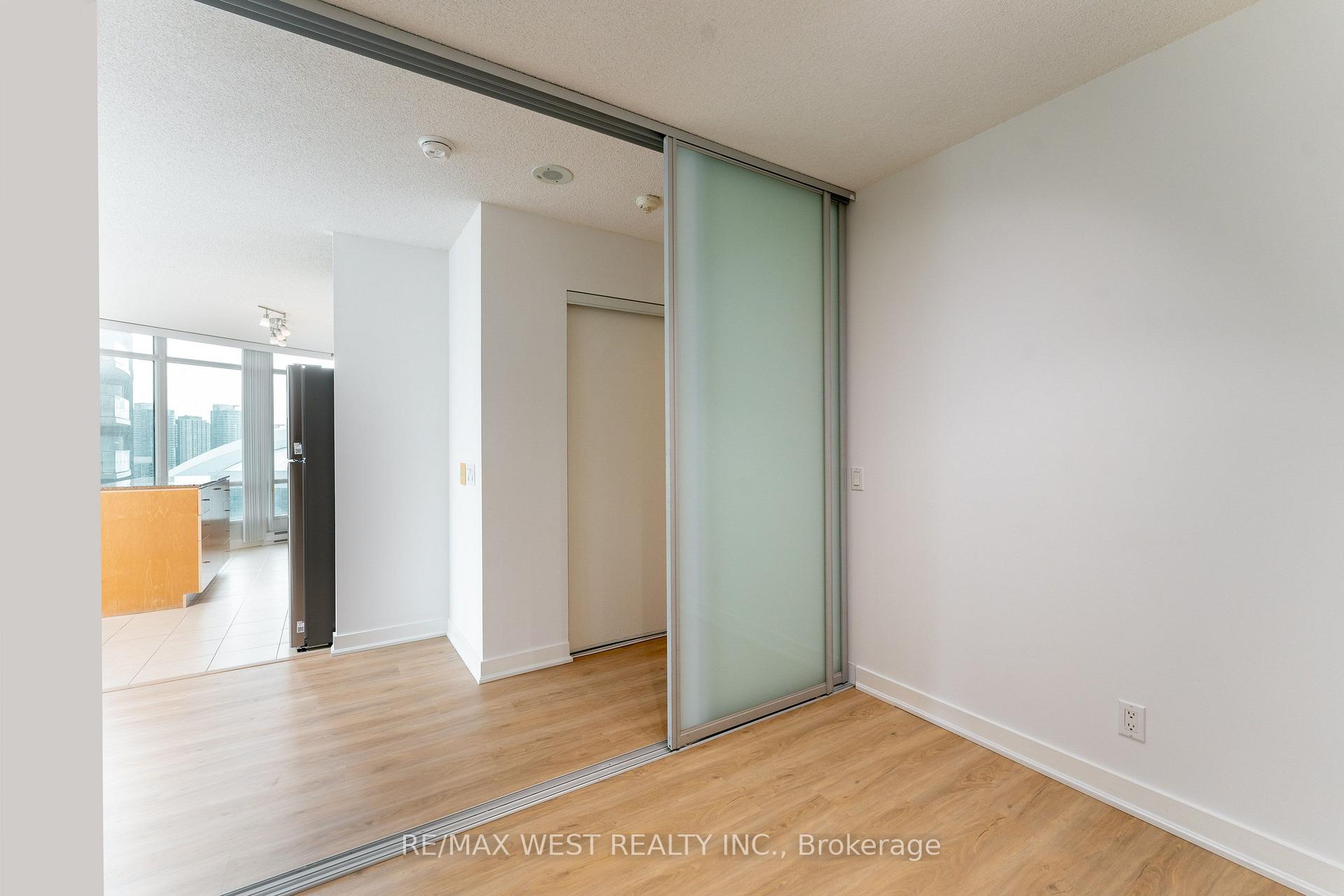 Photo 25 of Unit 2509, 373 Front Street W, Toronto, Waterfront Communities — HOMEH