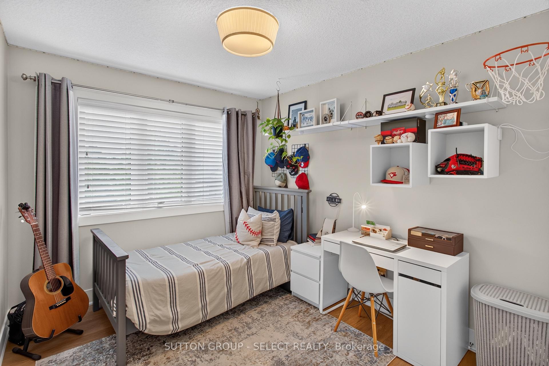 Photo 23 of 1445 Riverbend Road, London, South A — HOMEH