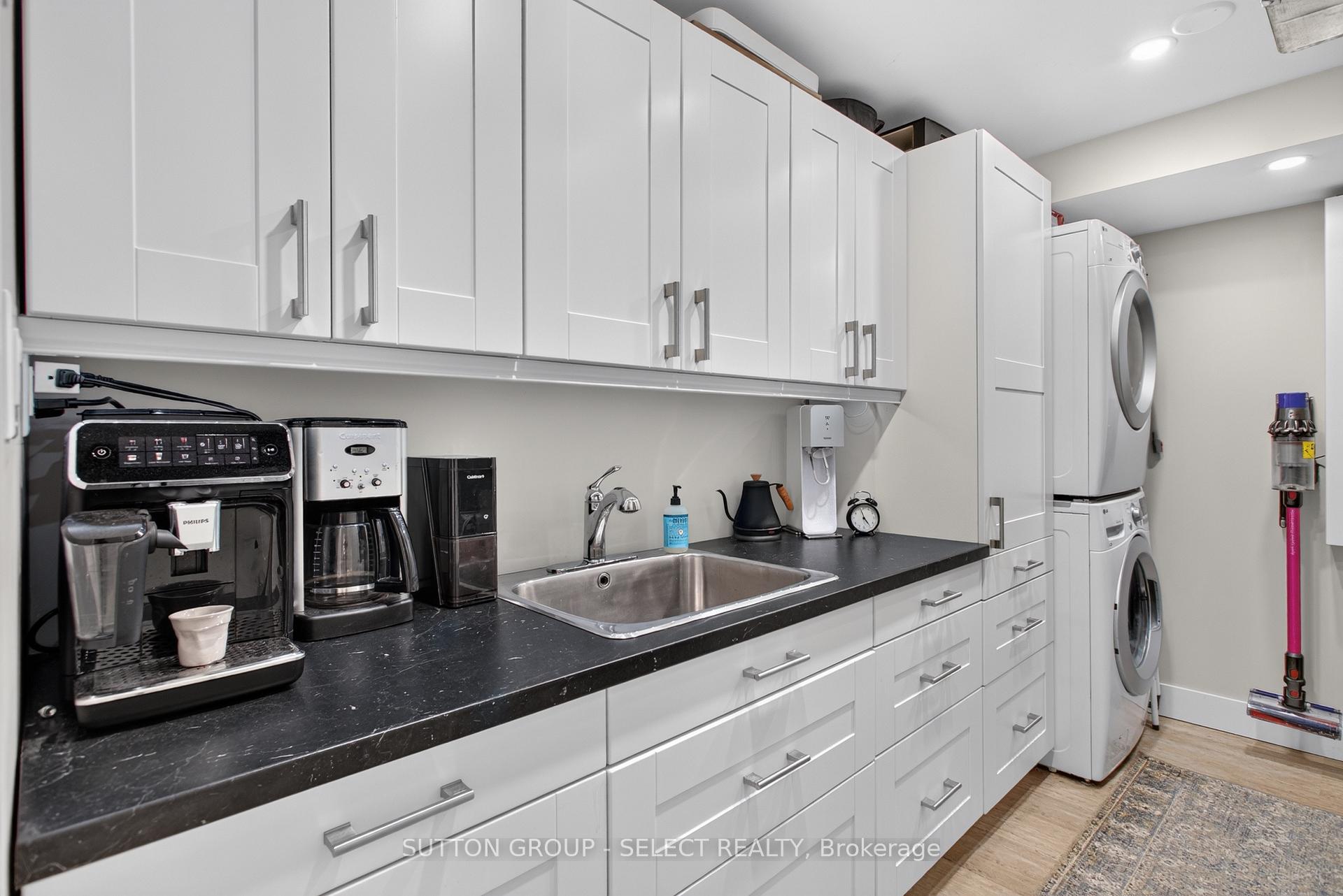 Photo 32 of 1445 Riverbend Road, London, South A — HOMEH