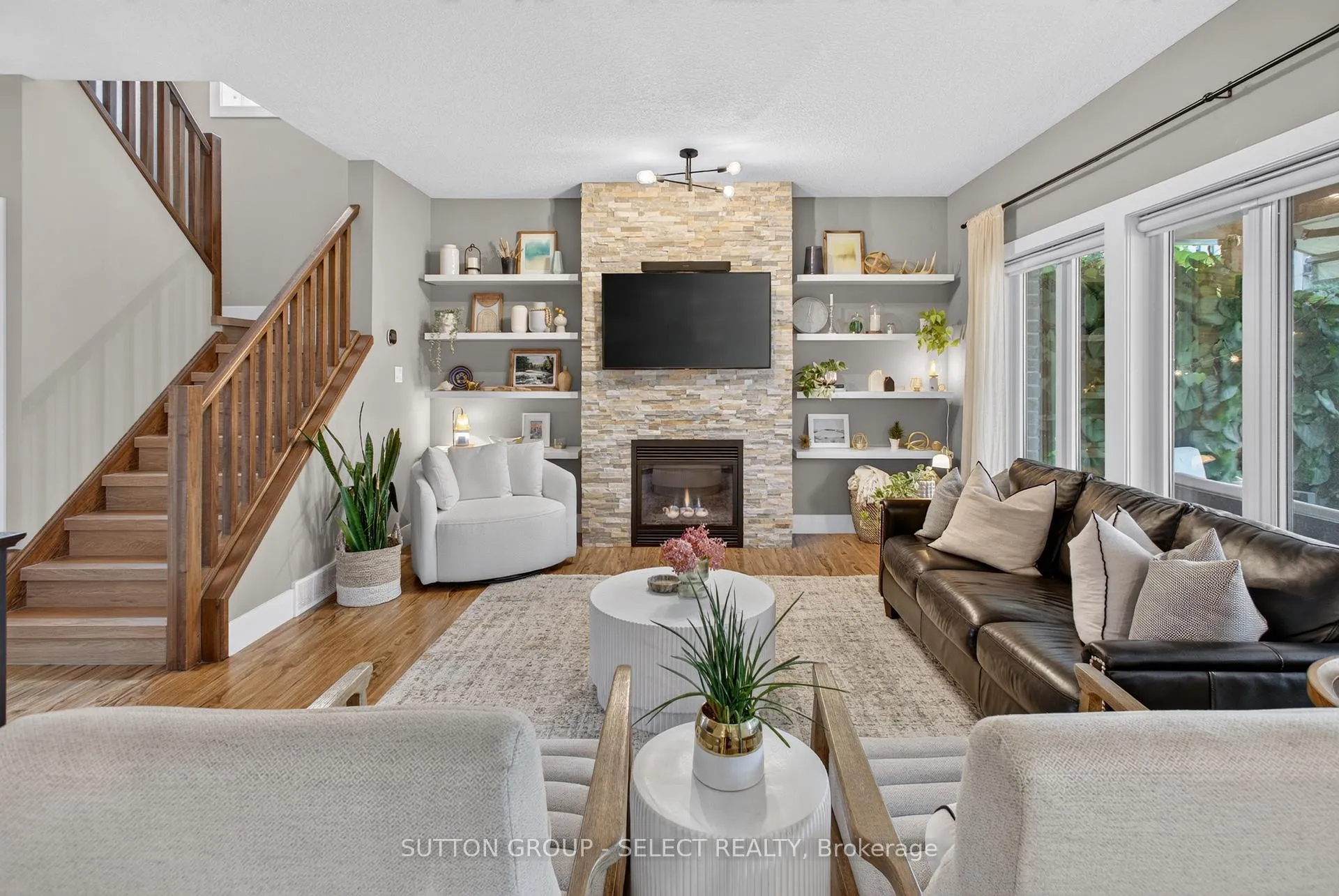 Photo 5 of 1445 Riverbend Road, London, South A — HOMEH
