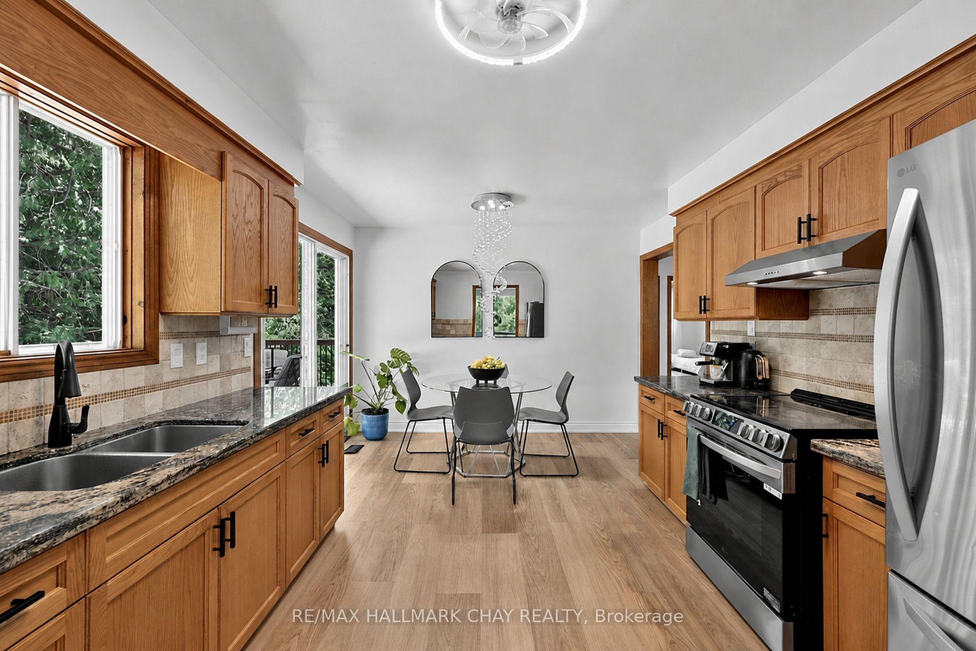 Photo 9 of 631 Lockhart Road, Innisfil, Rural Innisfil — HOMEH