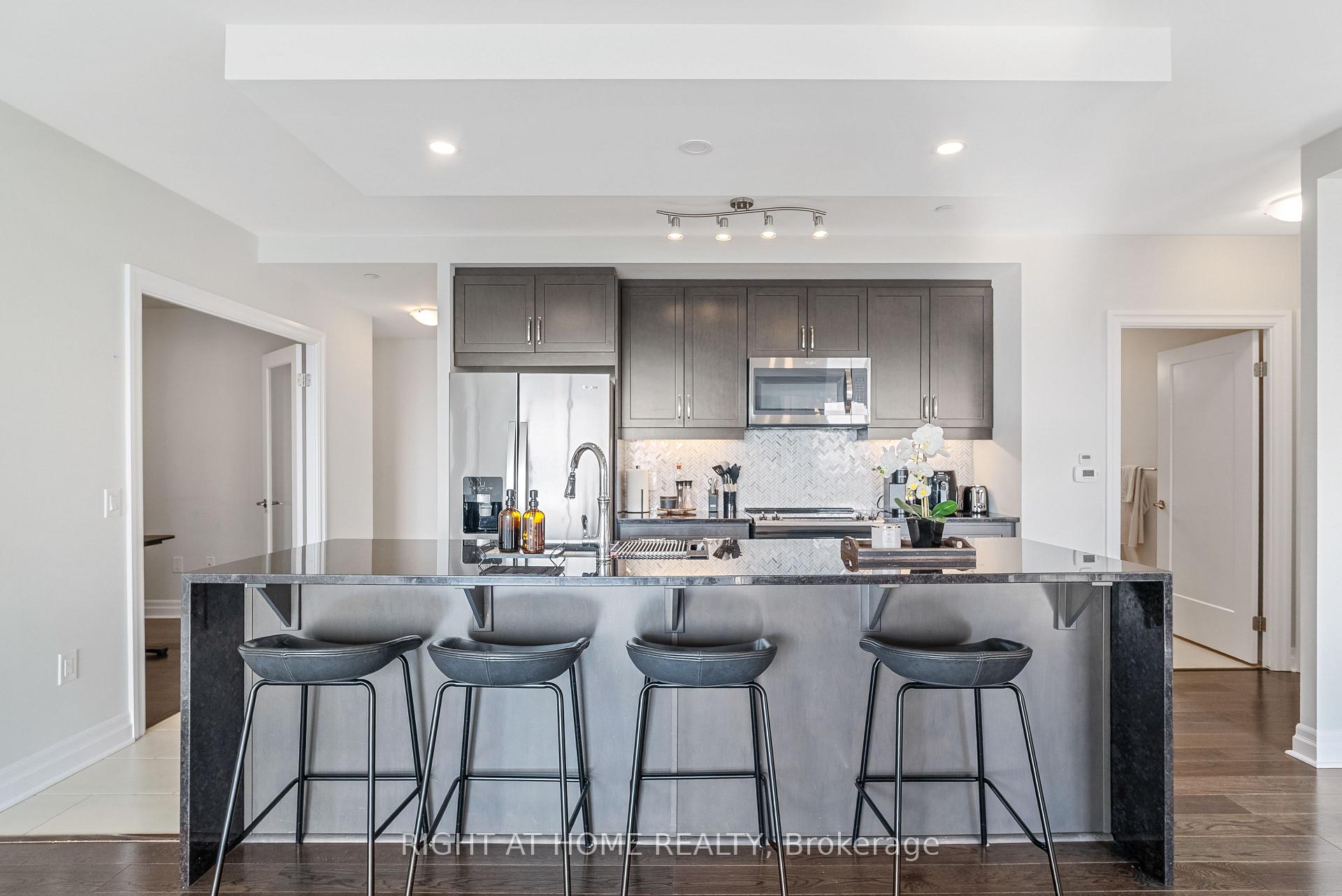 Photo 9 of Unit 1709, 505 Talbot Street, London, East F — HOMEH