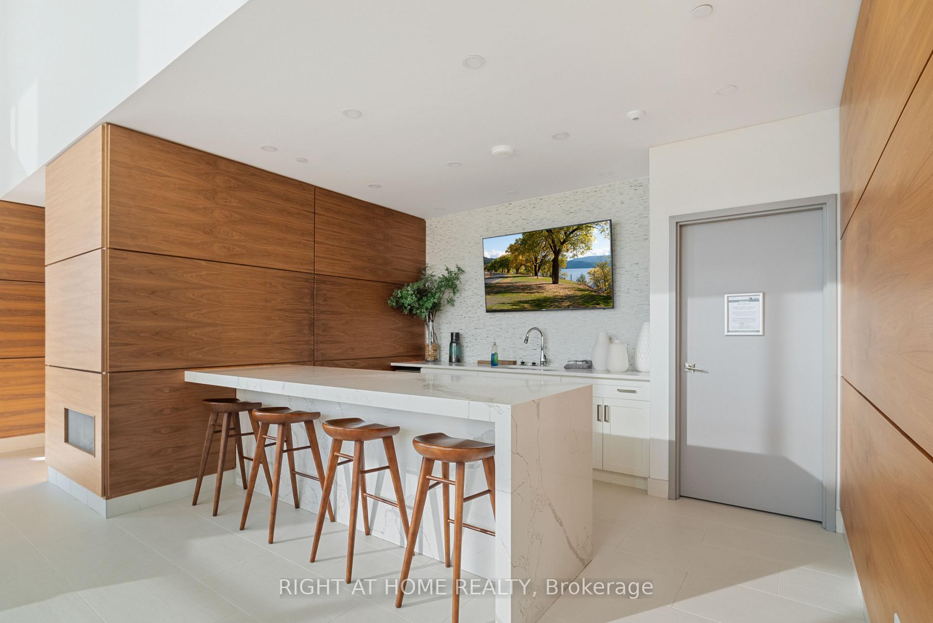 Photo 24 of Unit 1709, 505 Talbot Street, London, East F — HOMEH