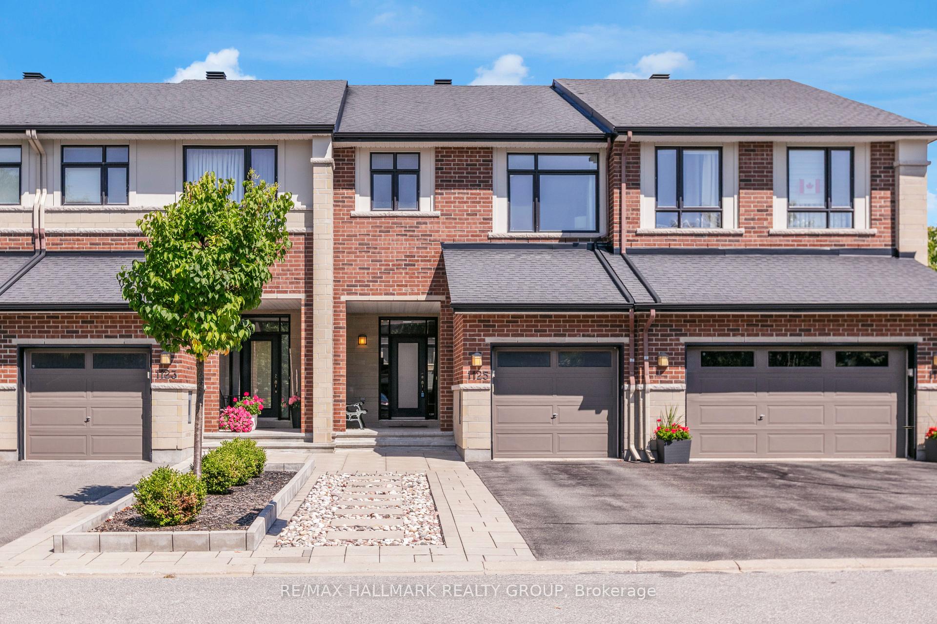 Photo 1 of 1125 Tischart Crescent, Ottawa, Kanata - Kanata Lakes/Heritage Hills — HOMEH
