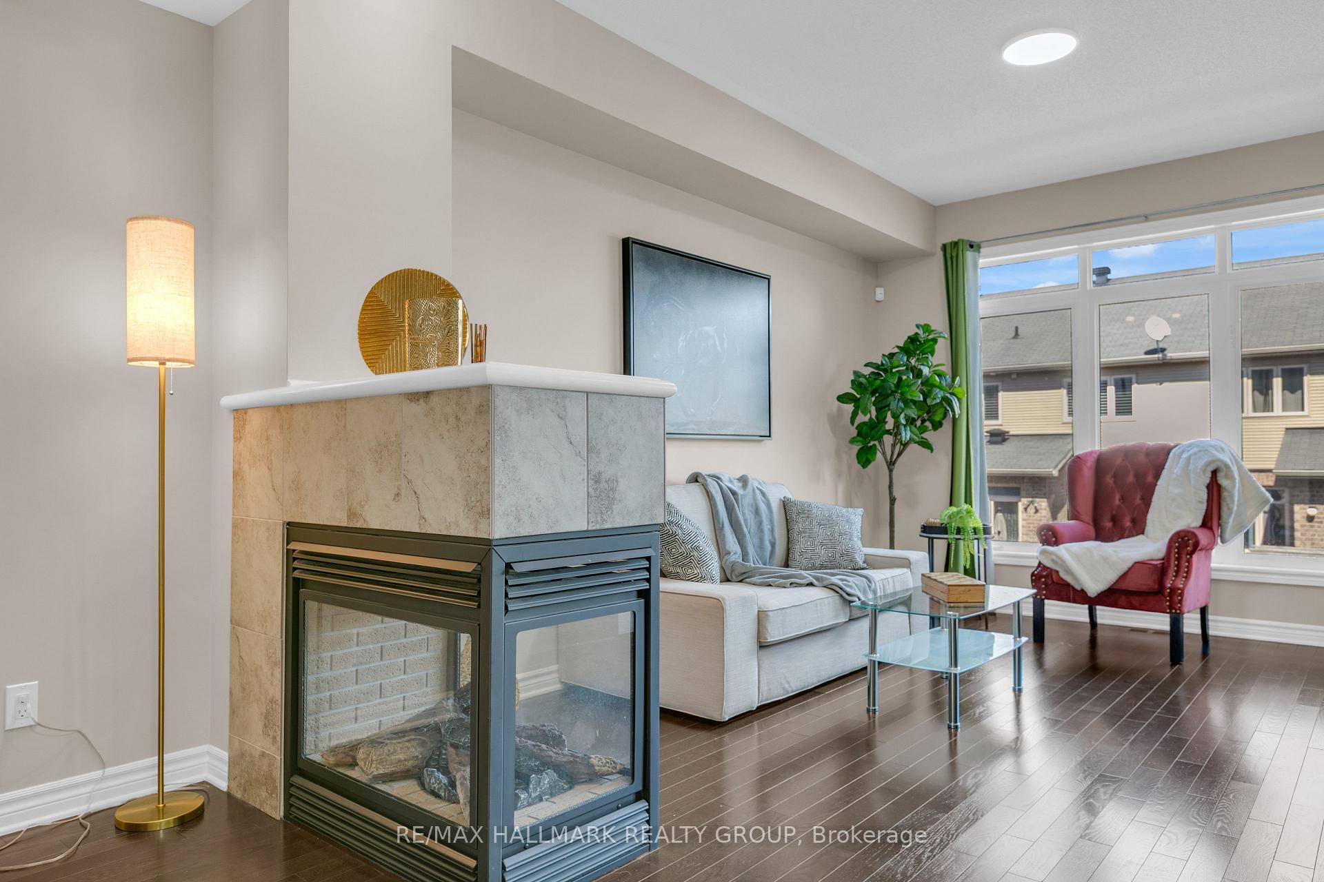 Photo 7 of 1125 Tischart Crescent, Ottawa, Kanata - Kanata Lakes/Heritage Hills — HOMEH