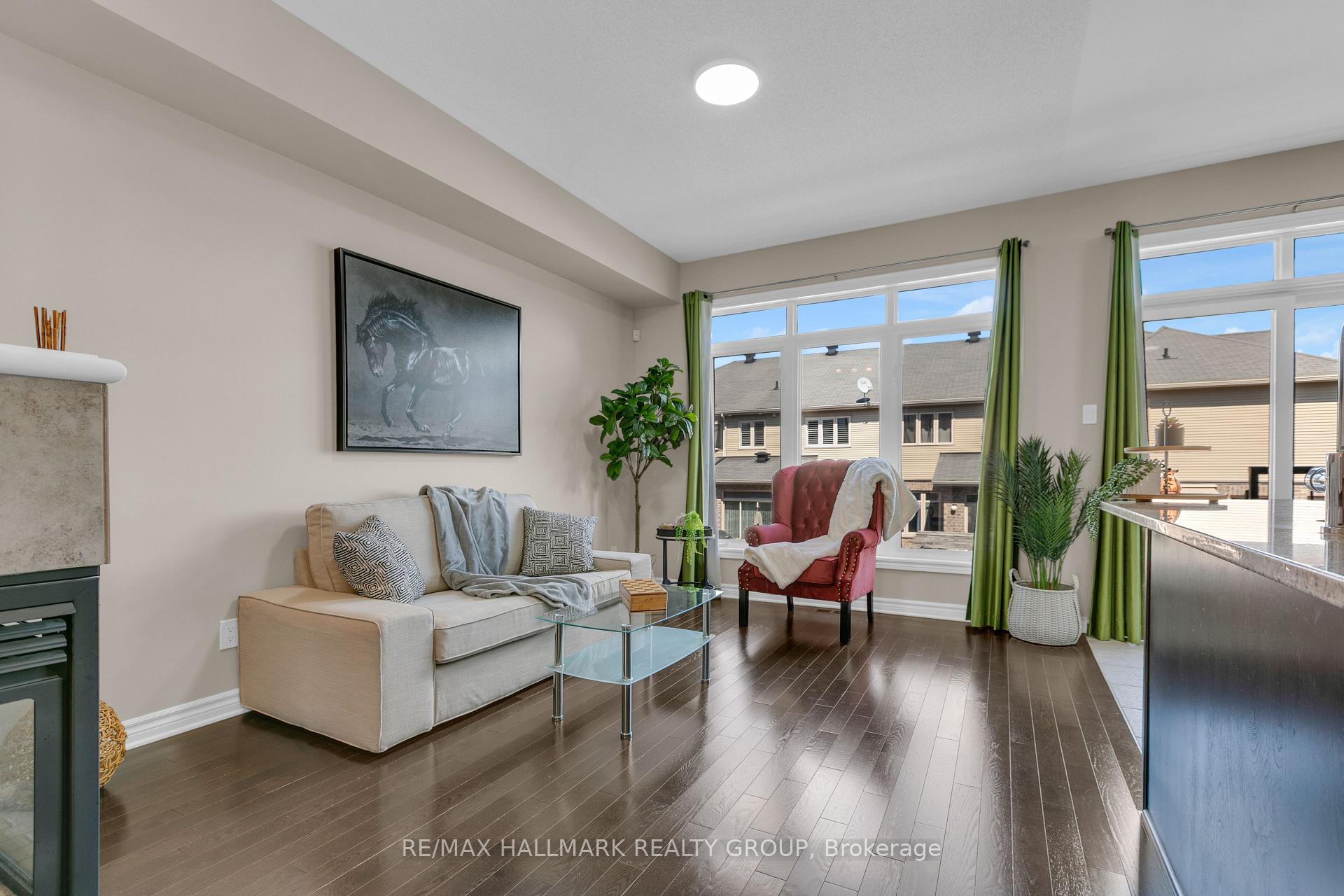 Photo 8 of 1125 Tischart Crescent, Ottawa, Kanata - Kanata Lakes/Heritage Hills — HOMEH
