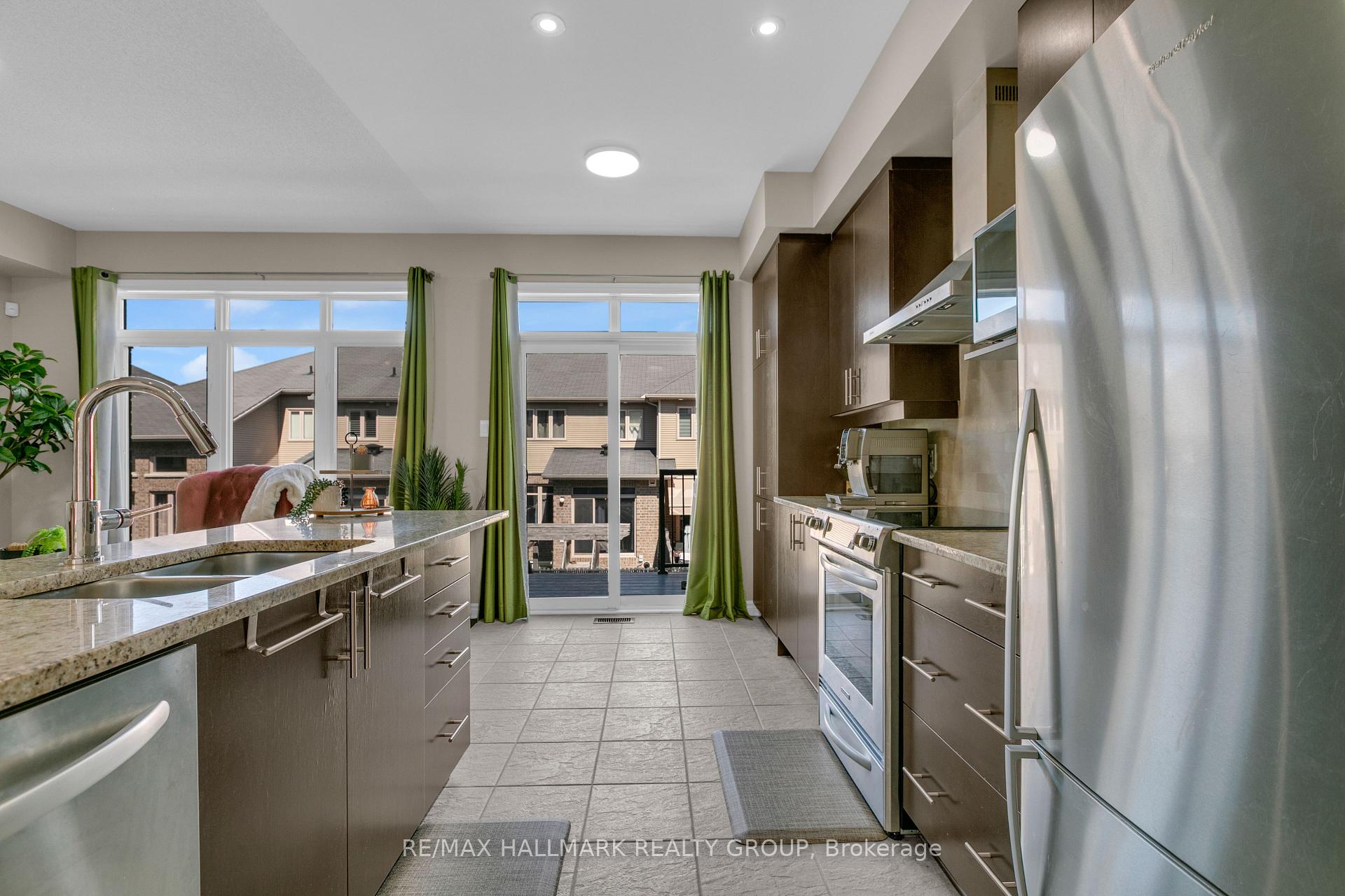 Photo 15 of 1125 Tischart Crescent, Ottawa, Kanata - Kanata Lakes/Heritage Hills — HOMEH