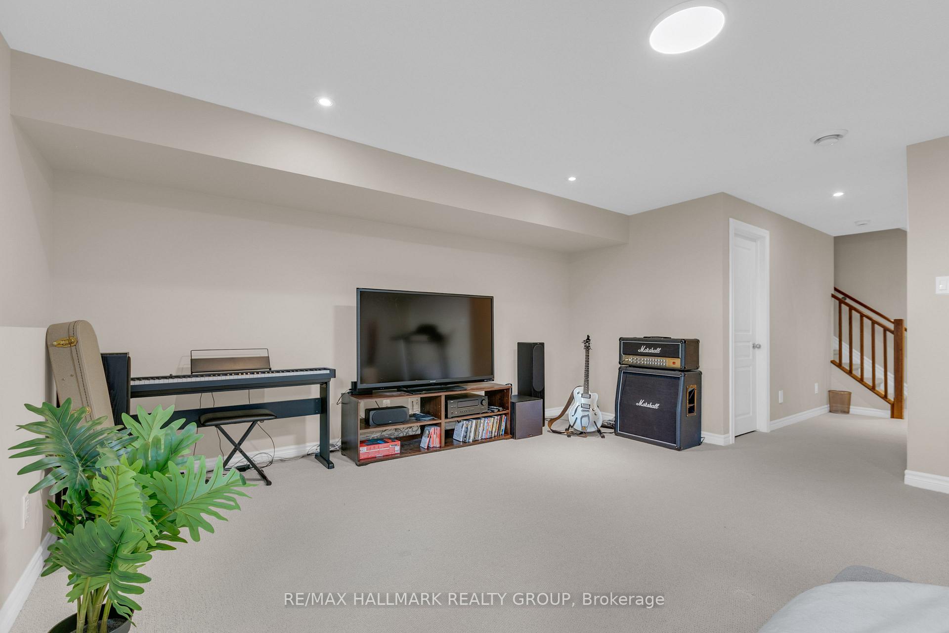 Photo 34 of 1125 Tischart Crescent, Ottawa, Kanata - Kanata Lakes/Heritage Hills — HOMEH