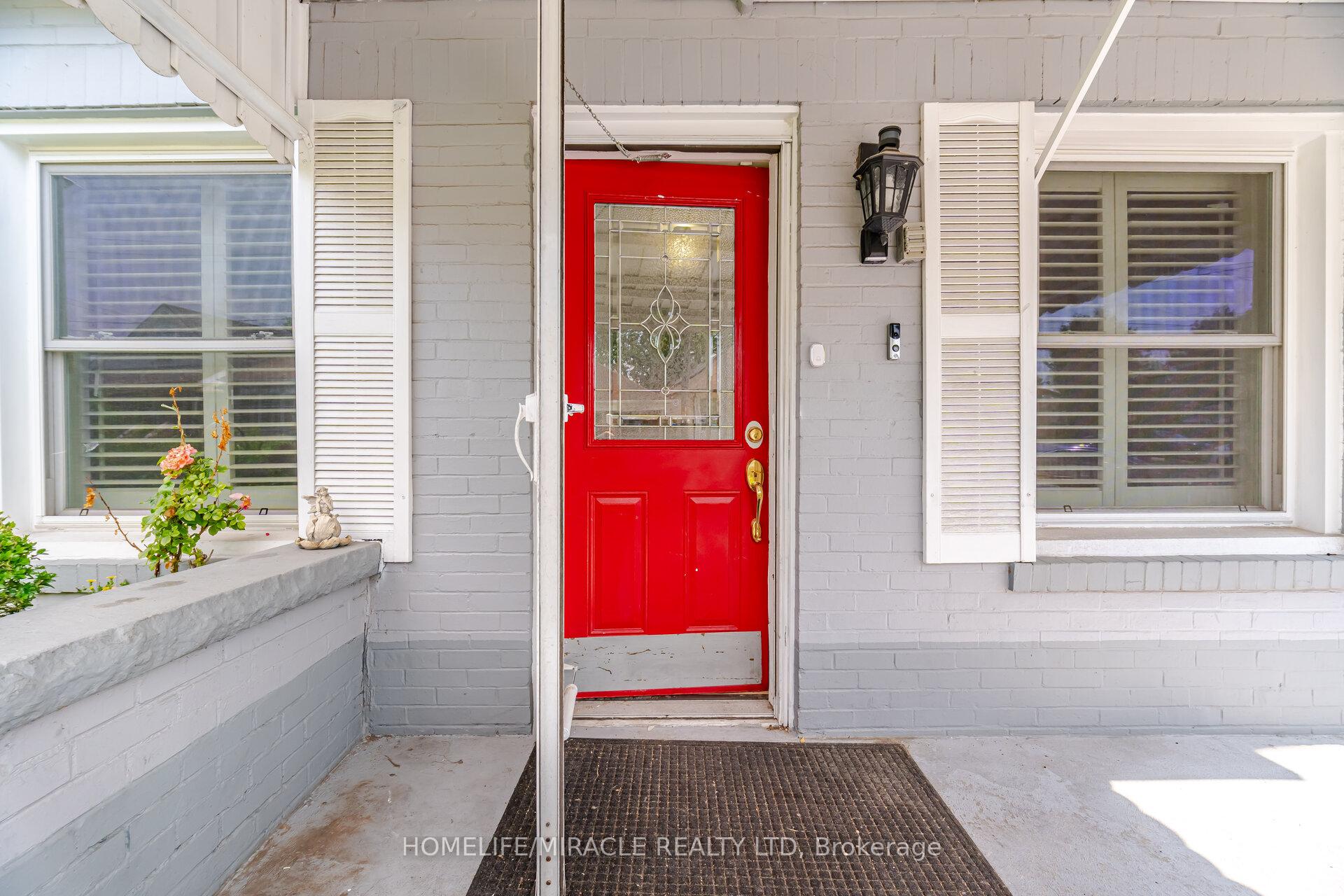 Photo 4 of 25 Hope Avenue, Hamilton, Crown Point — HOMEH