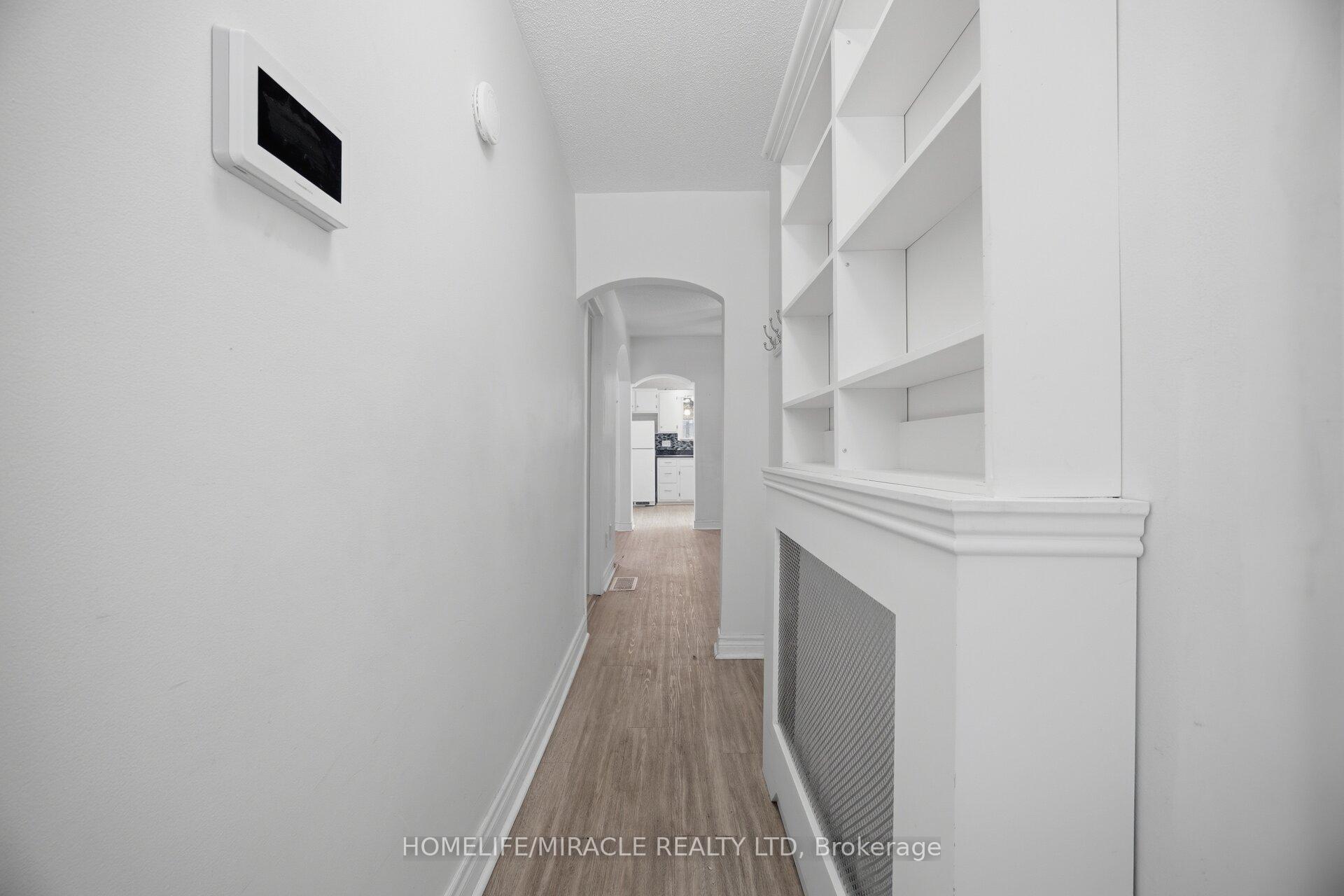Photo 6 of 25 Hope Avenue, Hamilton, Crown Point — HOMEH