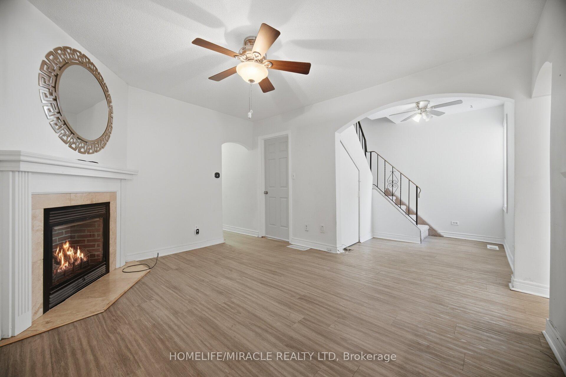 Photo 9 of 25 Hope Avenue, Hamilton, Crown Point — HOMEH