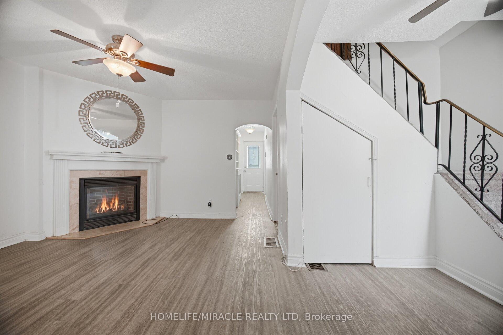 Photo 16 of 25 Hope Avenue, Hamilton, Crown Point — HOMEH
